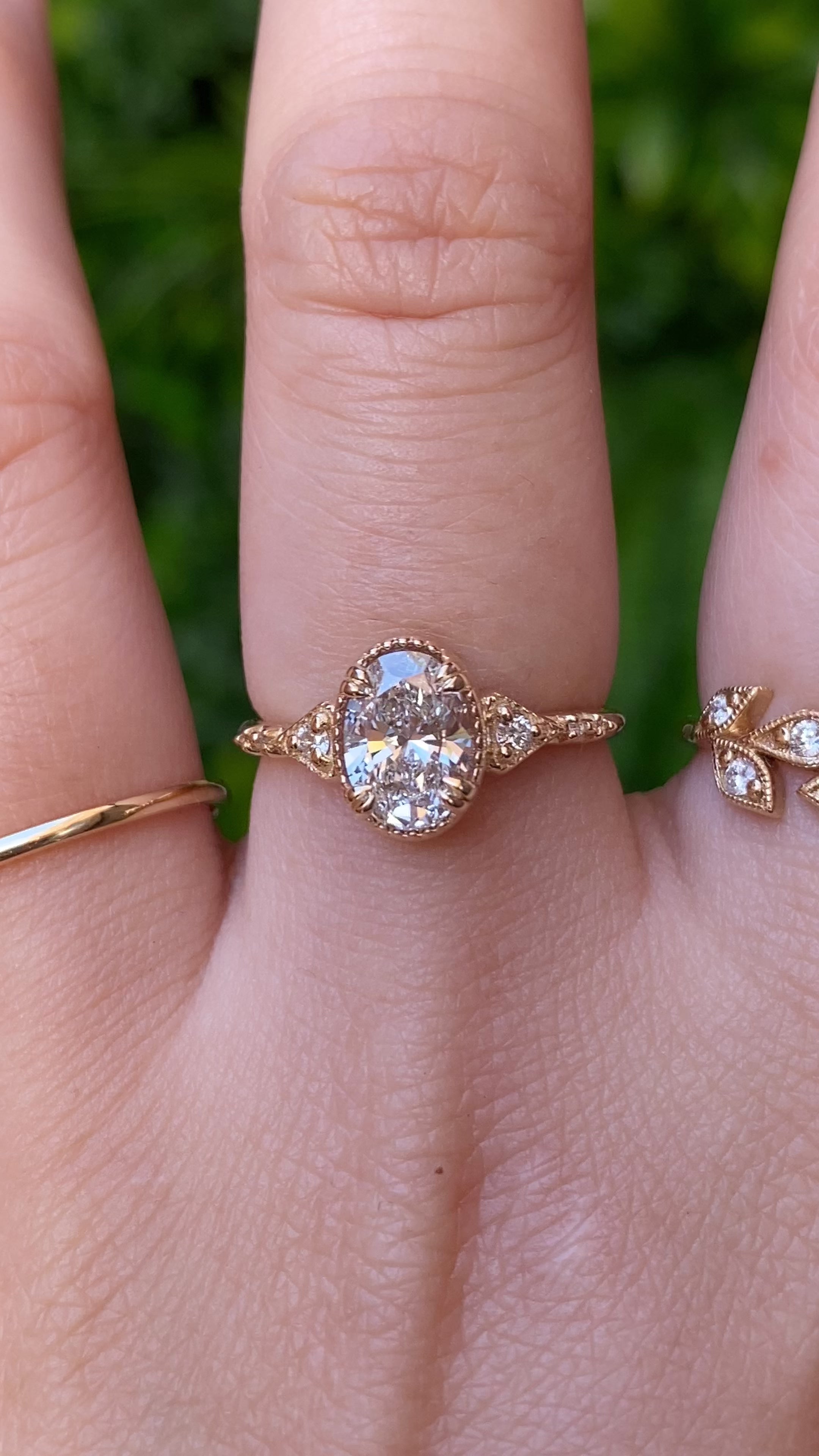 Agatha Oval Diamond Ring