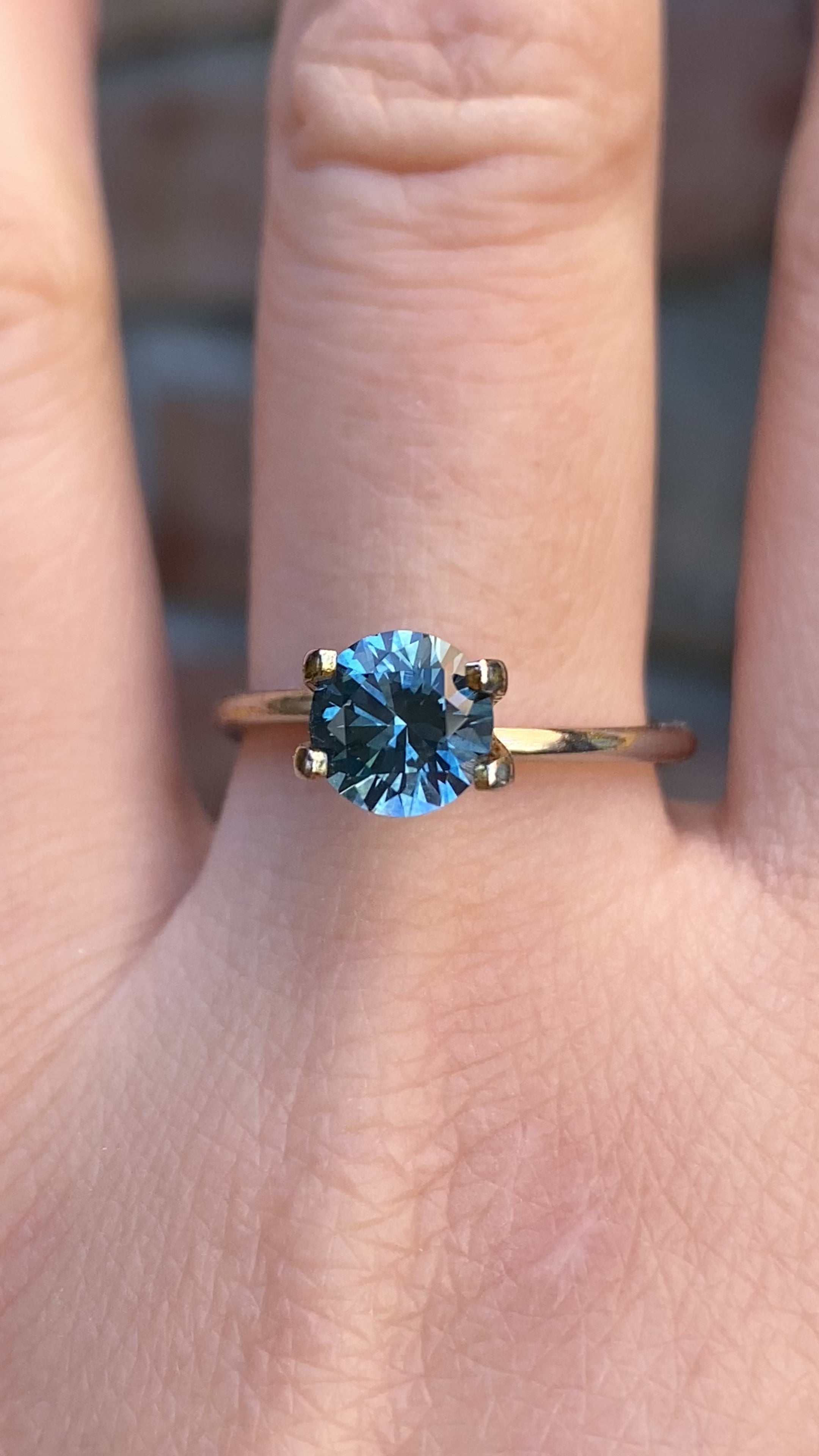 1.30ct Round Cut Teal Blue Montana Sapphire SR316