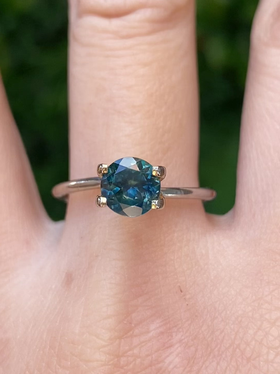 1.31ct Round Cut Blue Green Montana Sapphire SR484