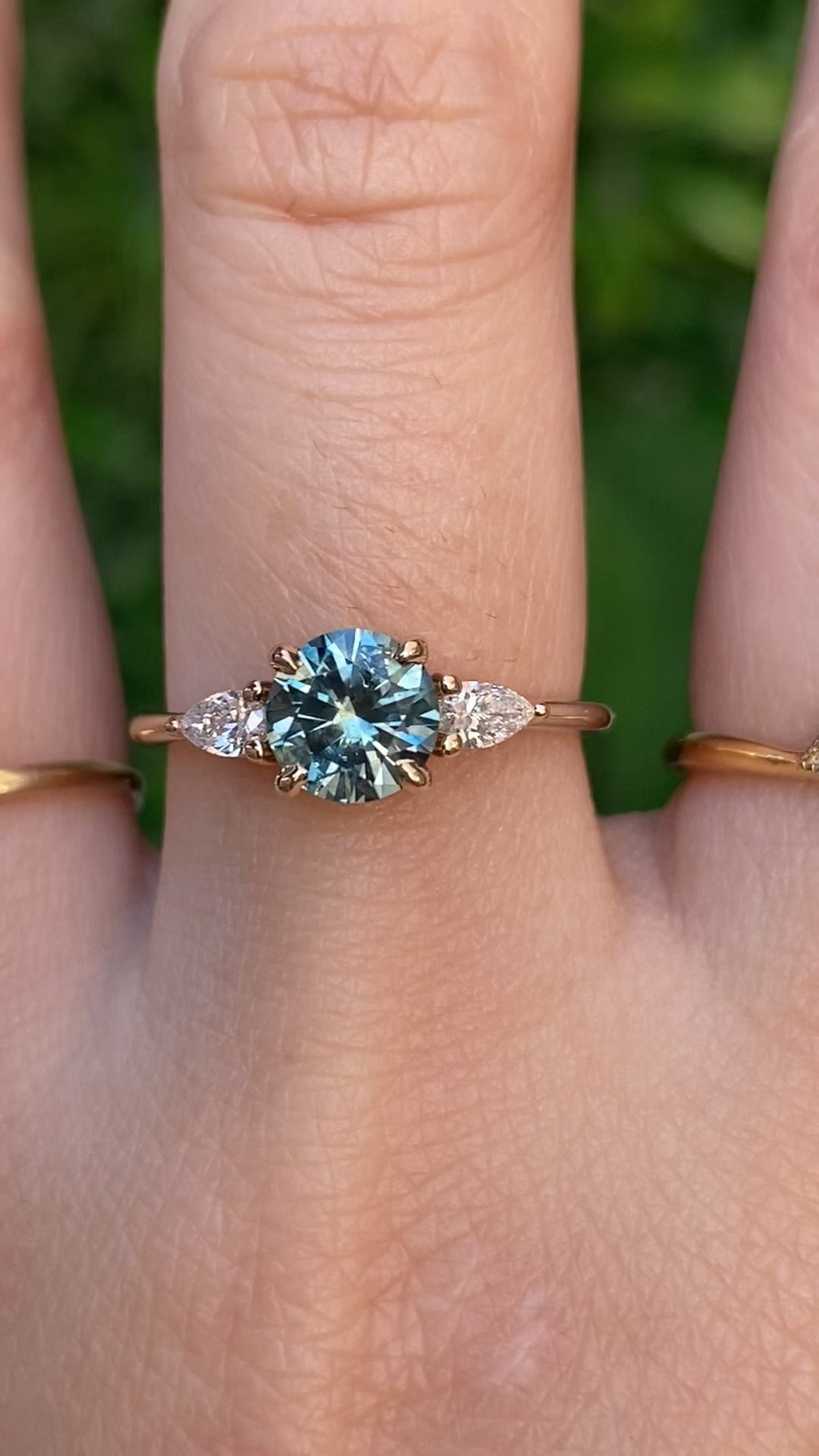 【一点物】オリヴィアリング ・1.38ct・加熱モンタナ産ブルーグリーンサファイア・K14YG