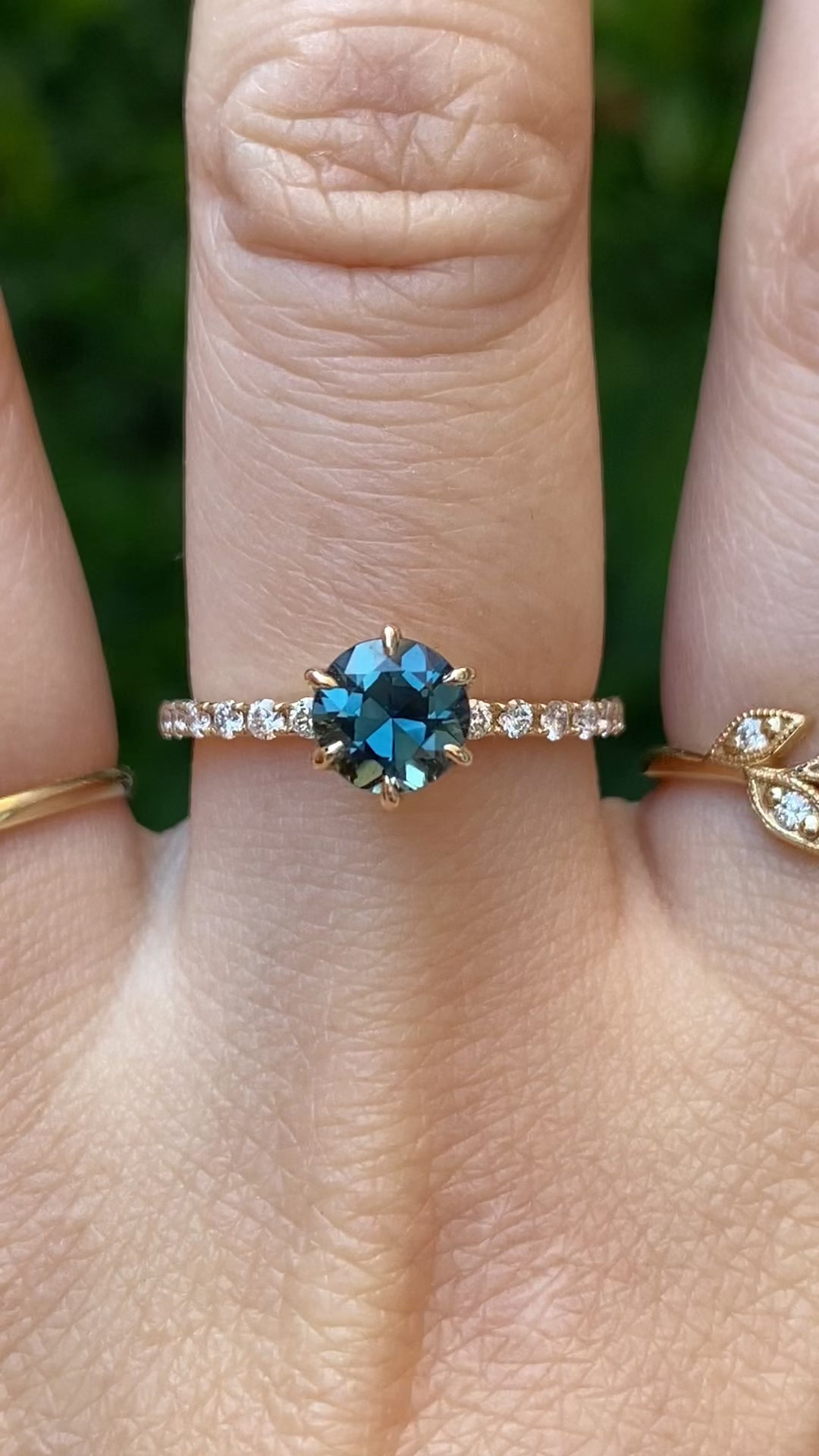 【一点物】マリアリュックスリング ・1.1ct・非加熱クイーンズランド産ブルーグリーンサファイア・K14YG