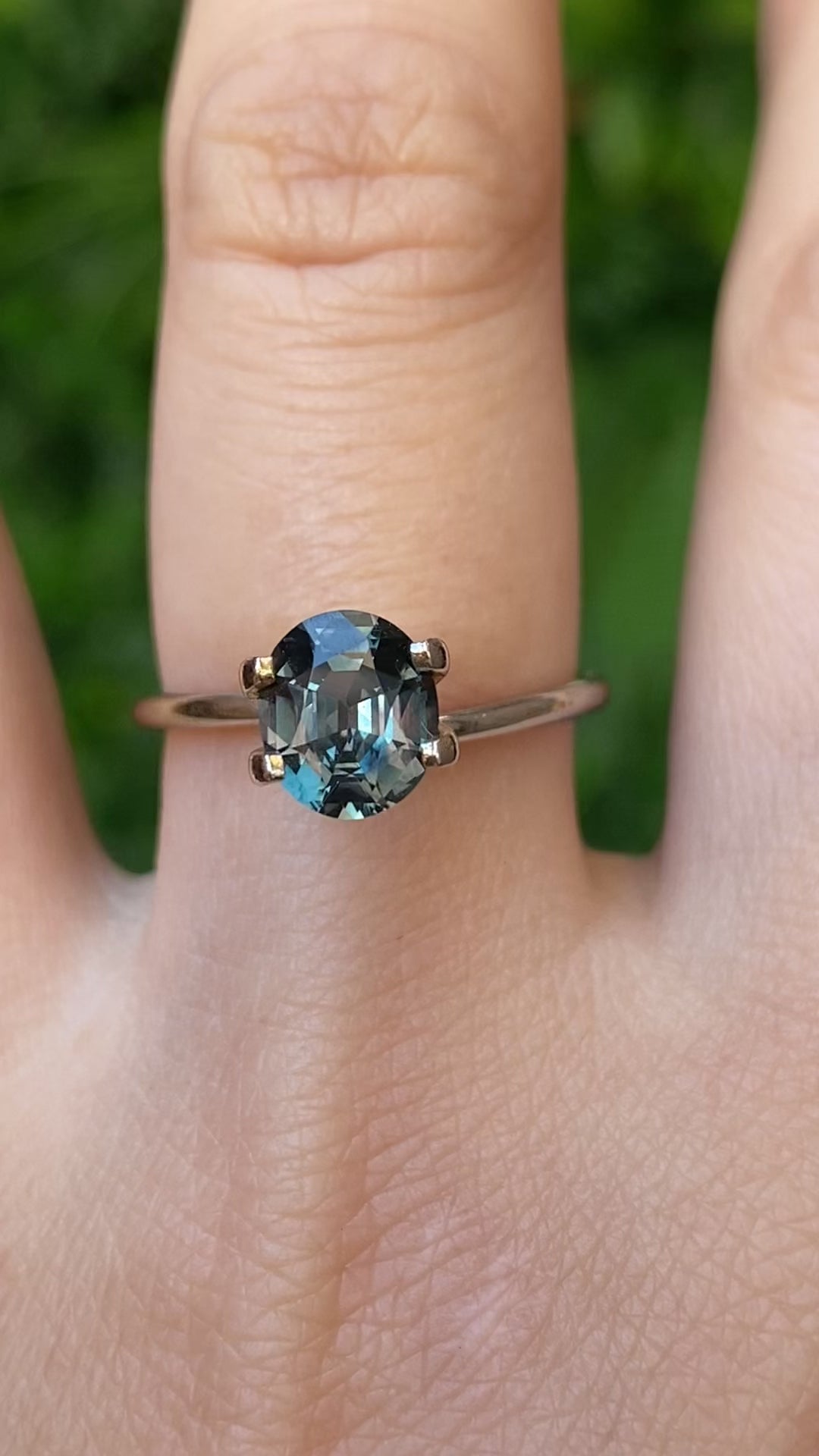 1.66ct Oval Cut Blue Green Montana Sapphire SO459