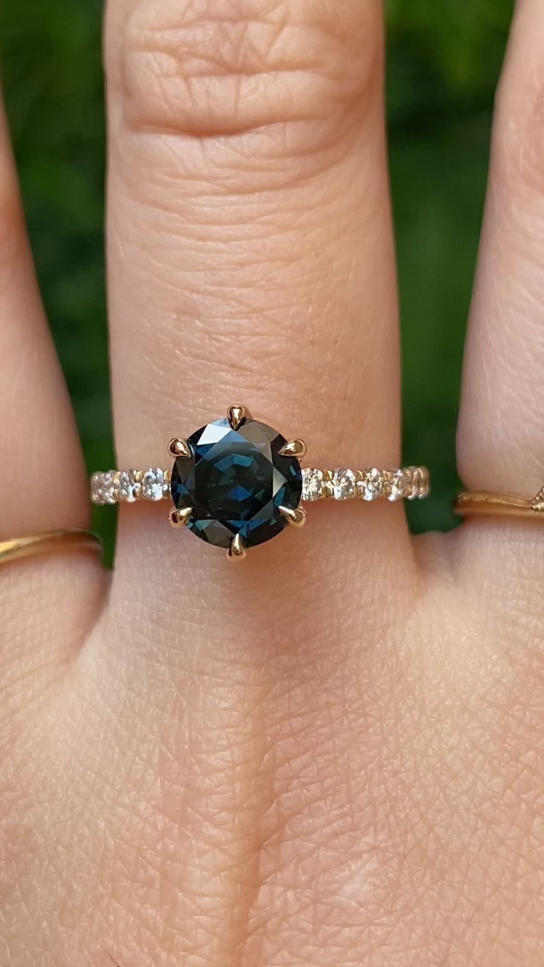 Maria Luxe Grand Ring, 1.58ct Queensland Sapphire