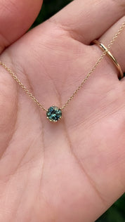 Classic 6 Prong 0.94ct Blue Green Sapphire Necklace 5.5mm