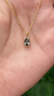 【一点もの】モンタナサファイア　ベゼルセットチャーム