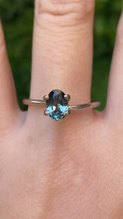 1.01ct Oval Cut Teal Blue Montana Sapphire SO705