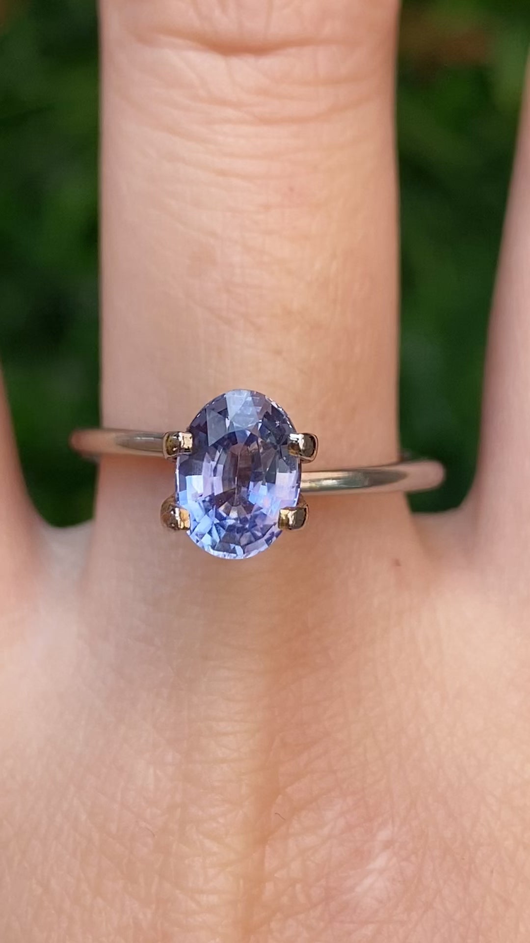 1.03ct オーバルカット ブルーサファイア スリランカ産 SO348