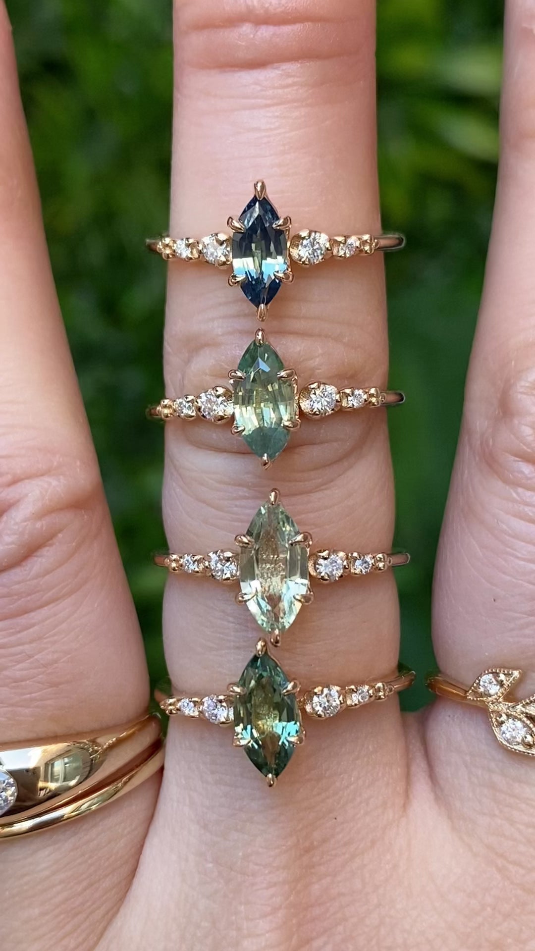 Estel Fleur Ring Light Green Sapphire Ring