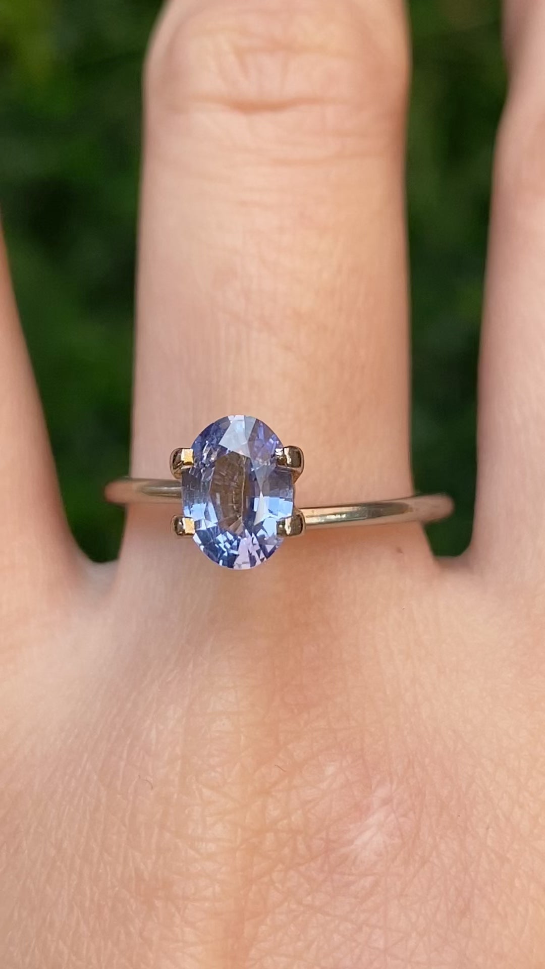 1.03ct オーバルカット ブルーサファイア スリランカ産 SO348