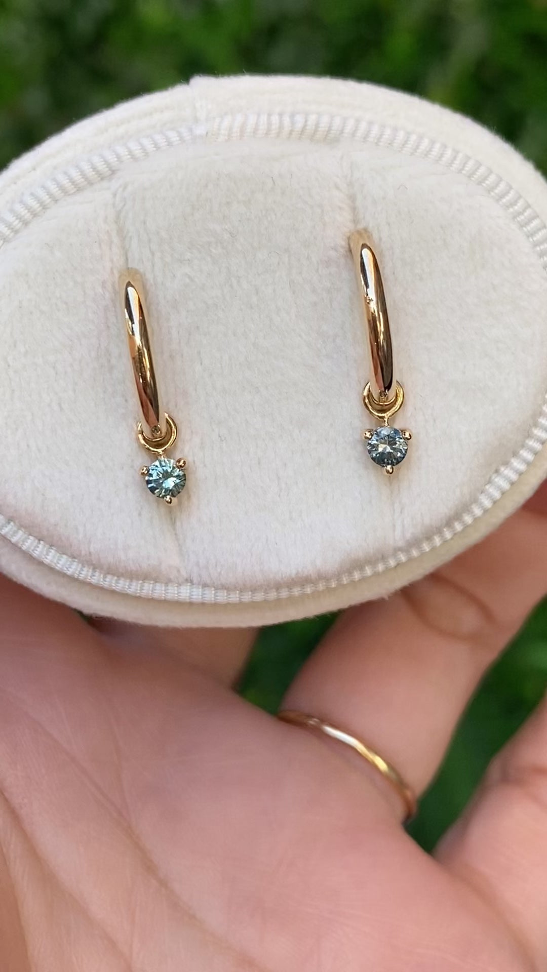 14K Gold 3mm Montana Sapphire Hoop Earrings | 3-Prong