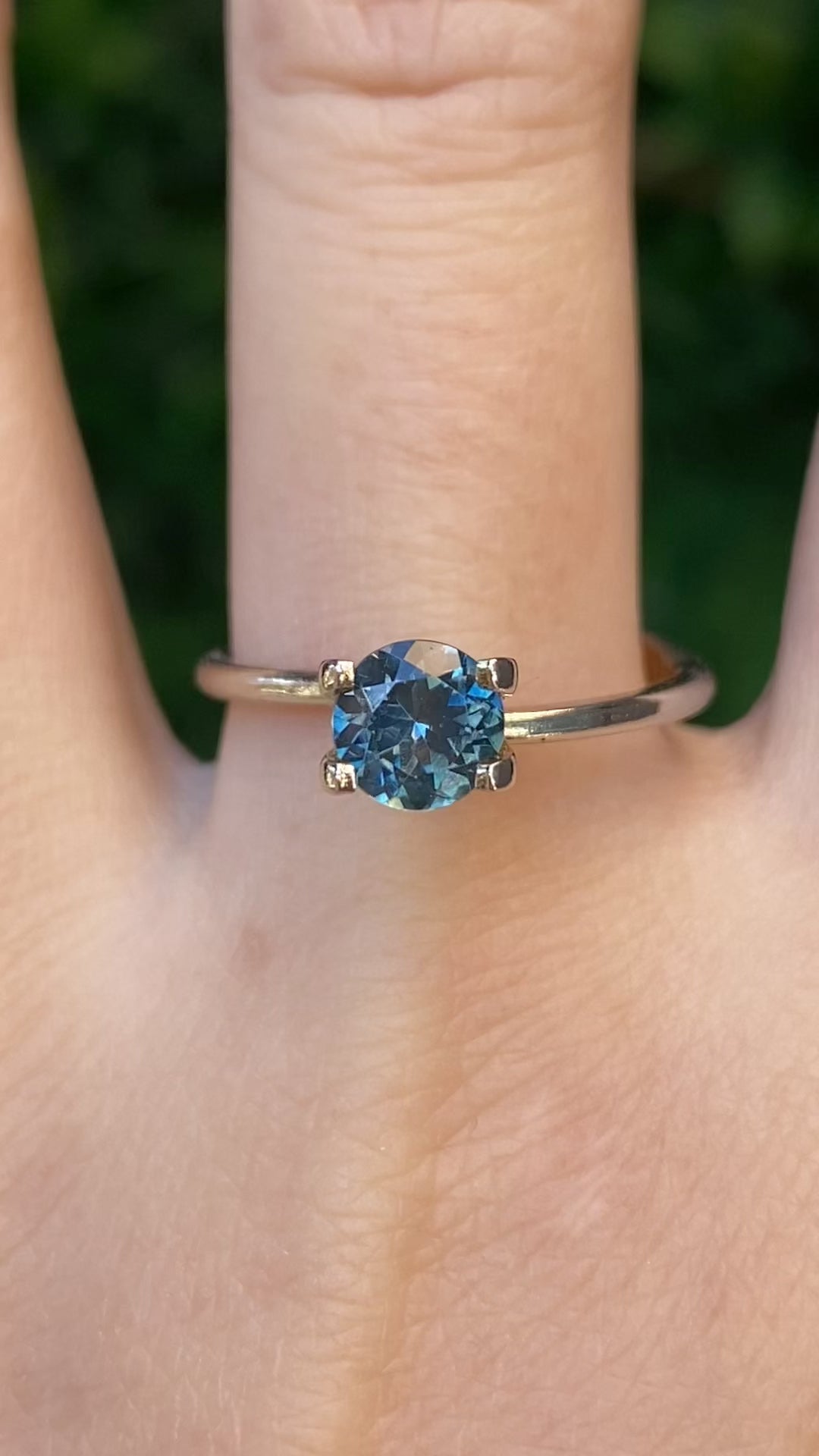 0.99ct Round Cut Teal Blue Montana Sapphire SR507