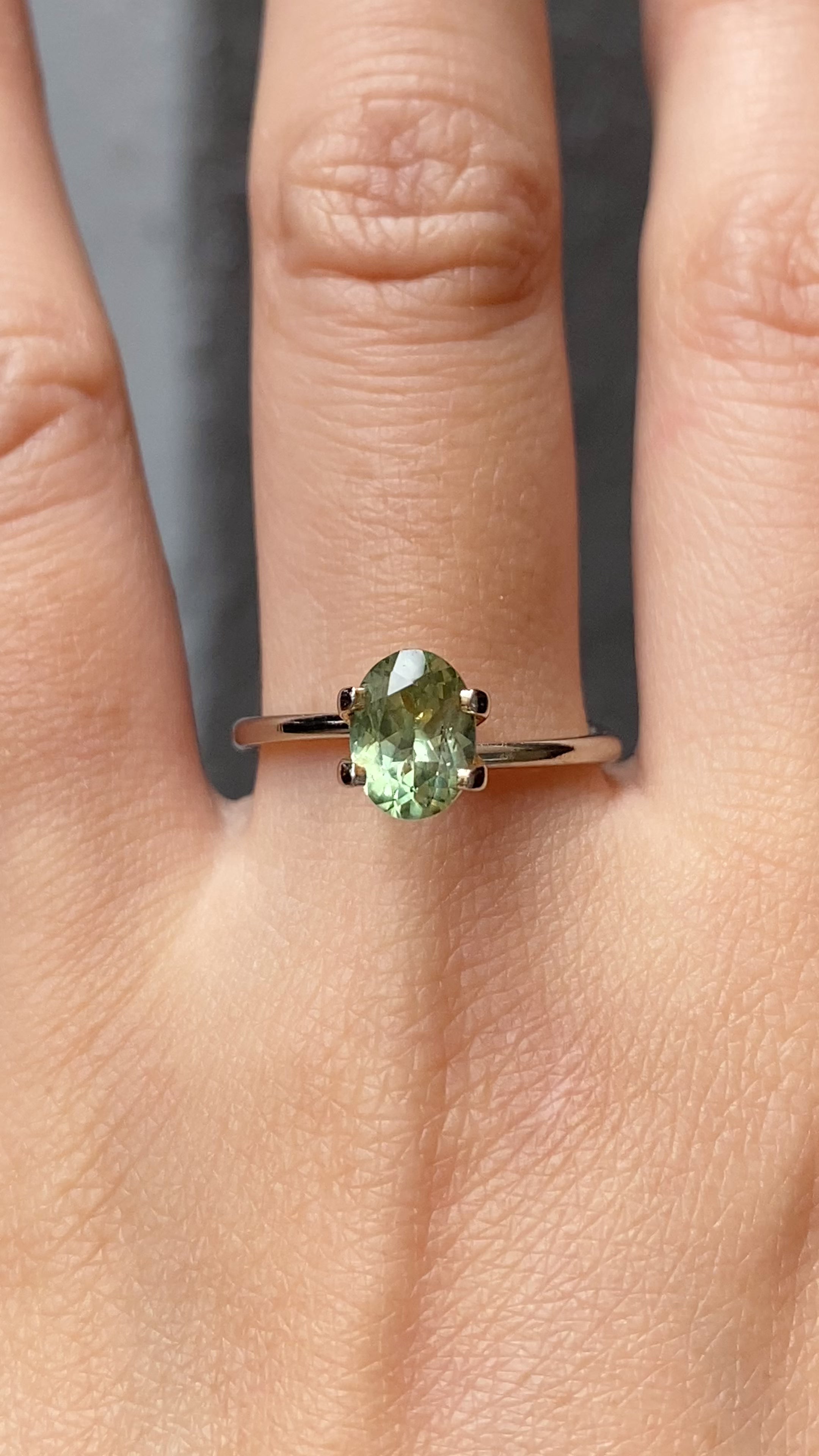 1.51ct Oval Cut Green Montana Sapphire SO435