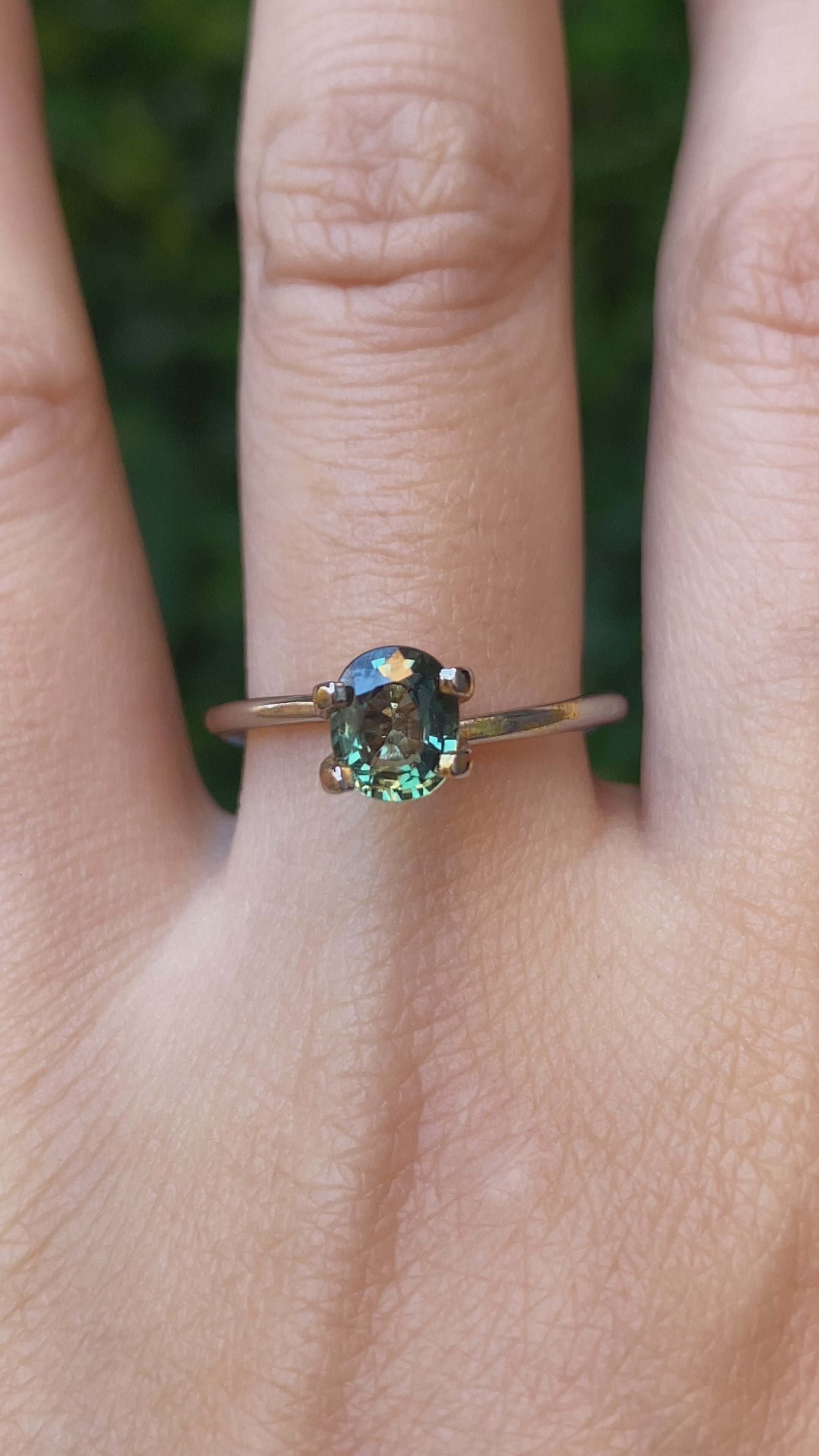1.11ct Oval Cut Light Green Madagascar Sapphire SO556