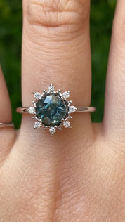 Victoria Ring, 1.69ct Montana Sapphire