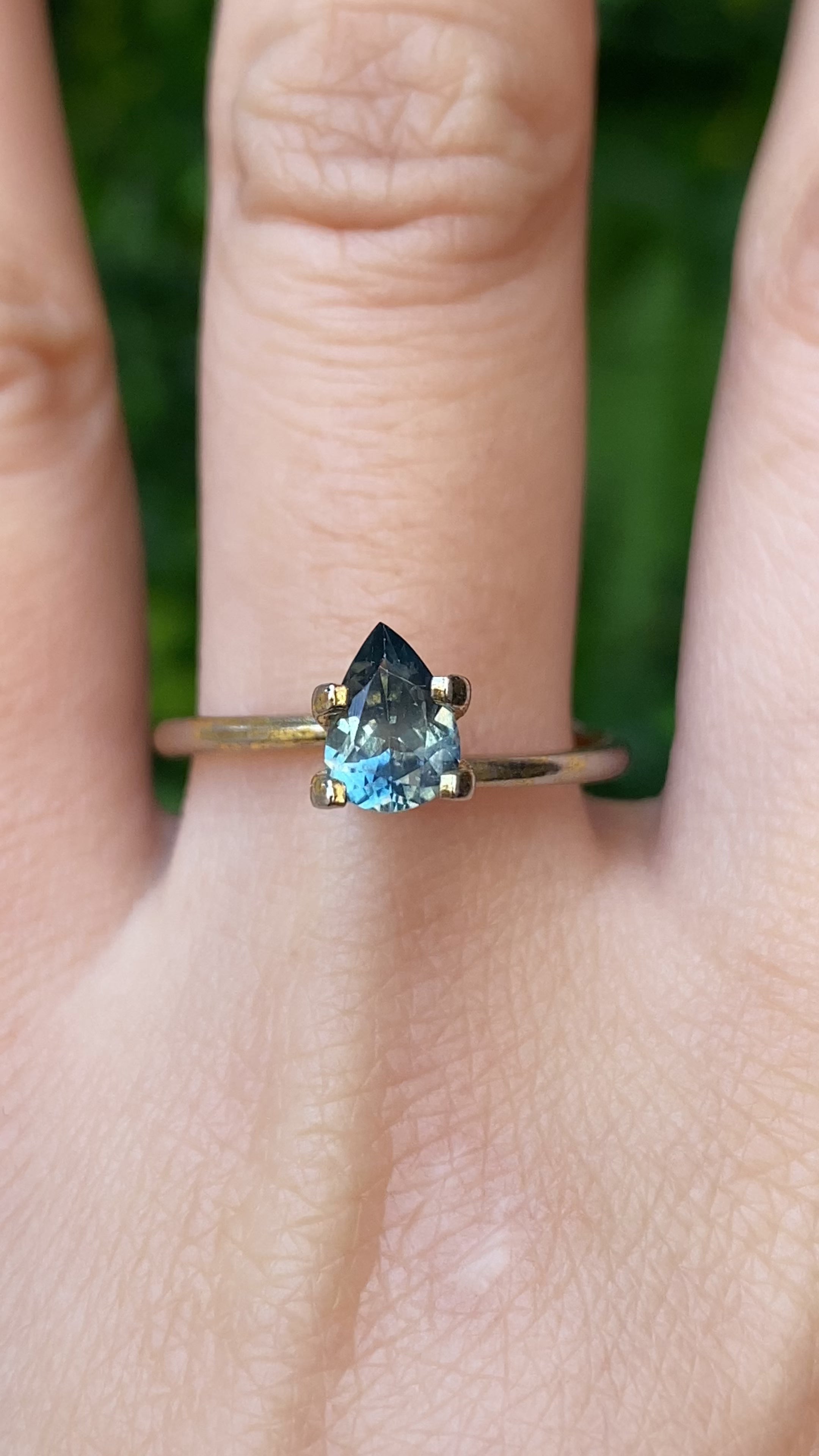 0.90ct Pear Cut Blue Green Montana Sapphire