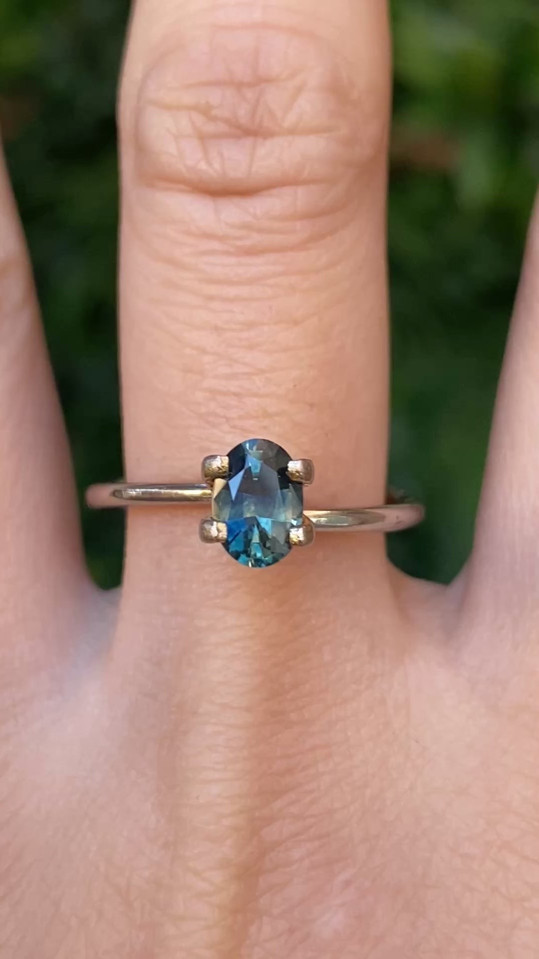 1.00ct Oval Cut Blue Green Montana Sapphire SO738