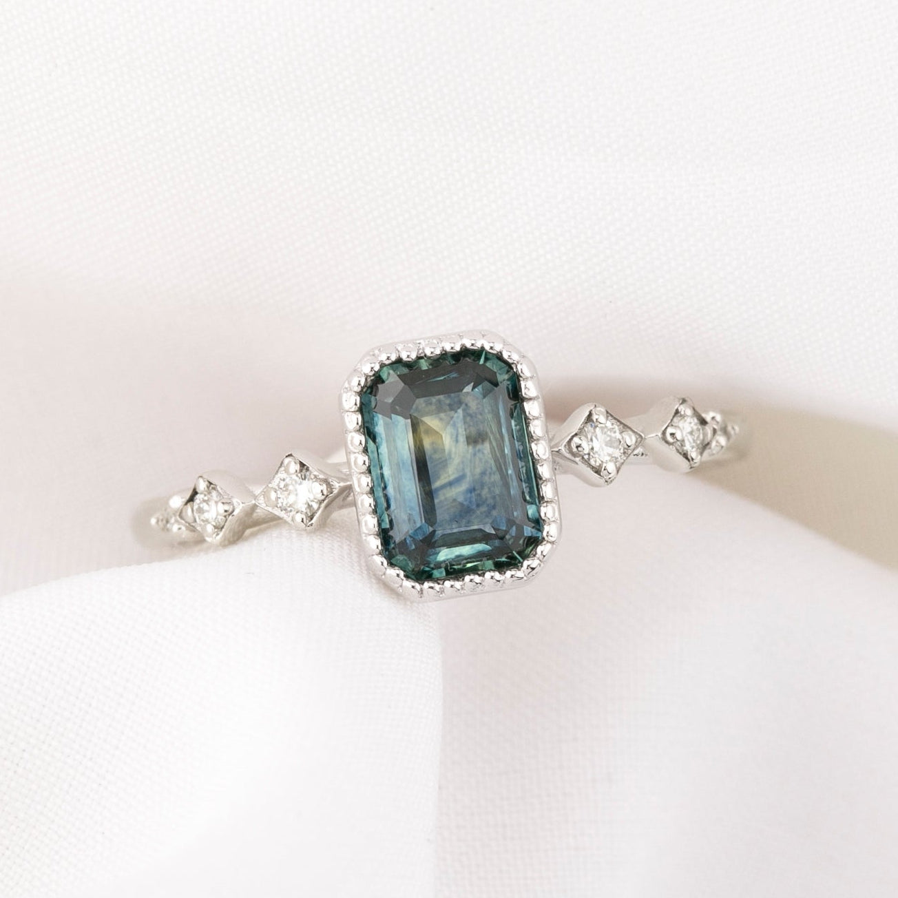 Celeste Bezel Setting