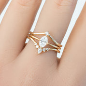 Aster Chevron Petite Ring