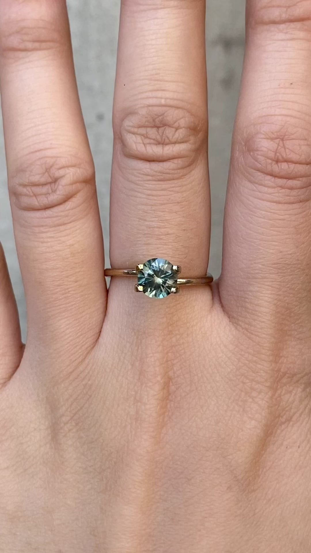 1.36ct ブルー グリーン サファイア モンタナ産 SR170