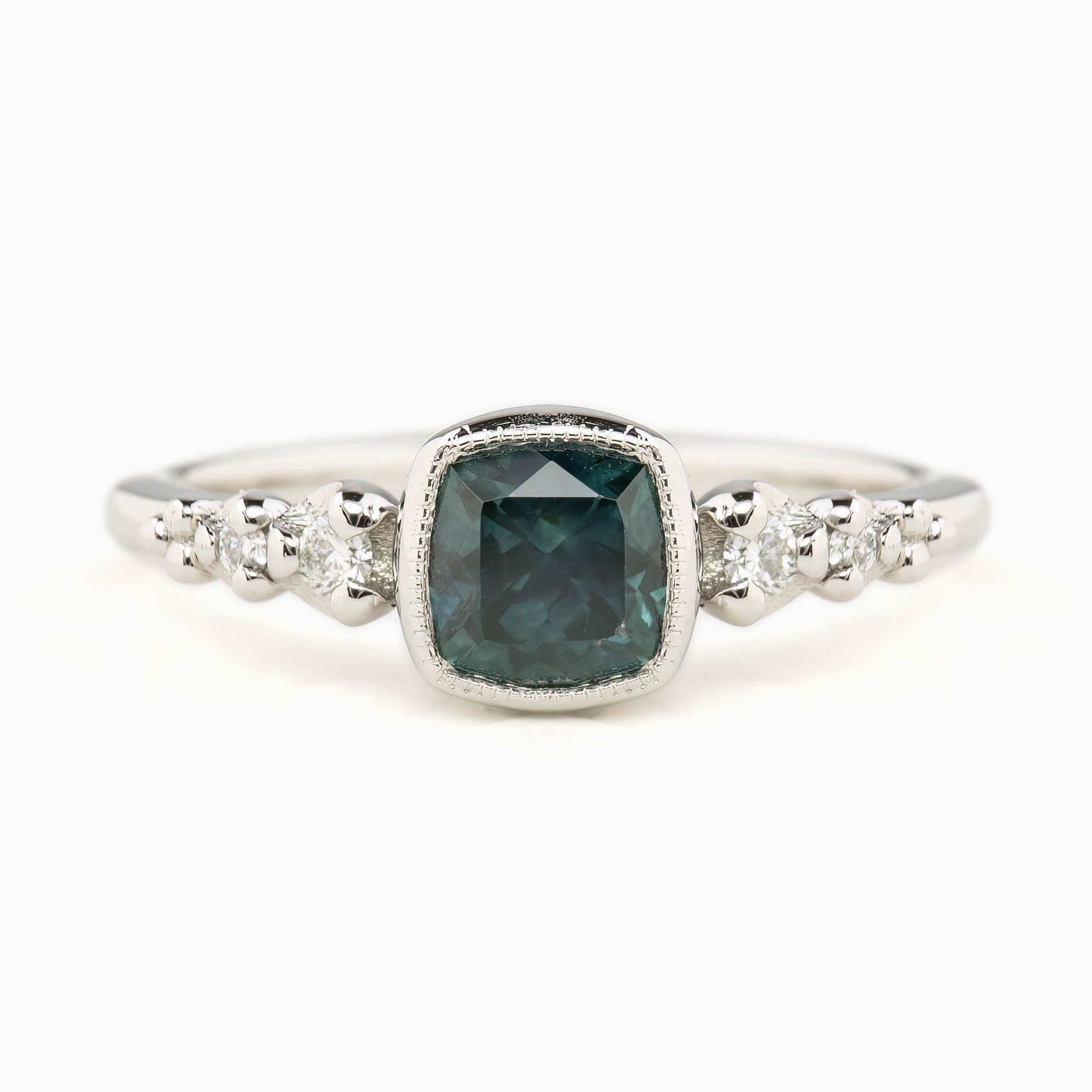 Estel Fleur Four Prongs Bezel Setting (Cushion cut)