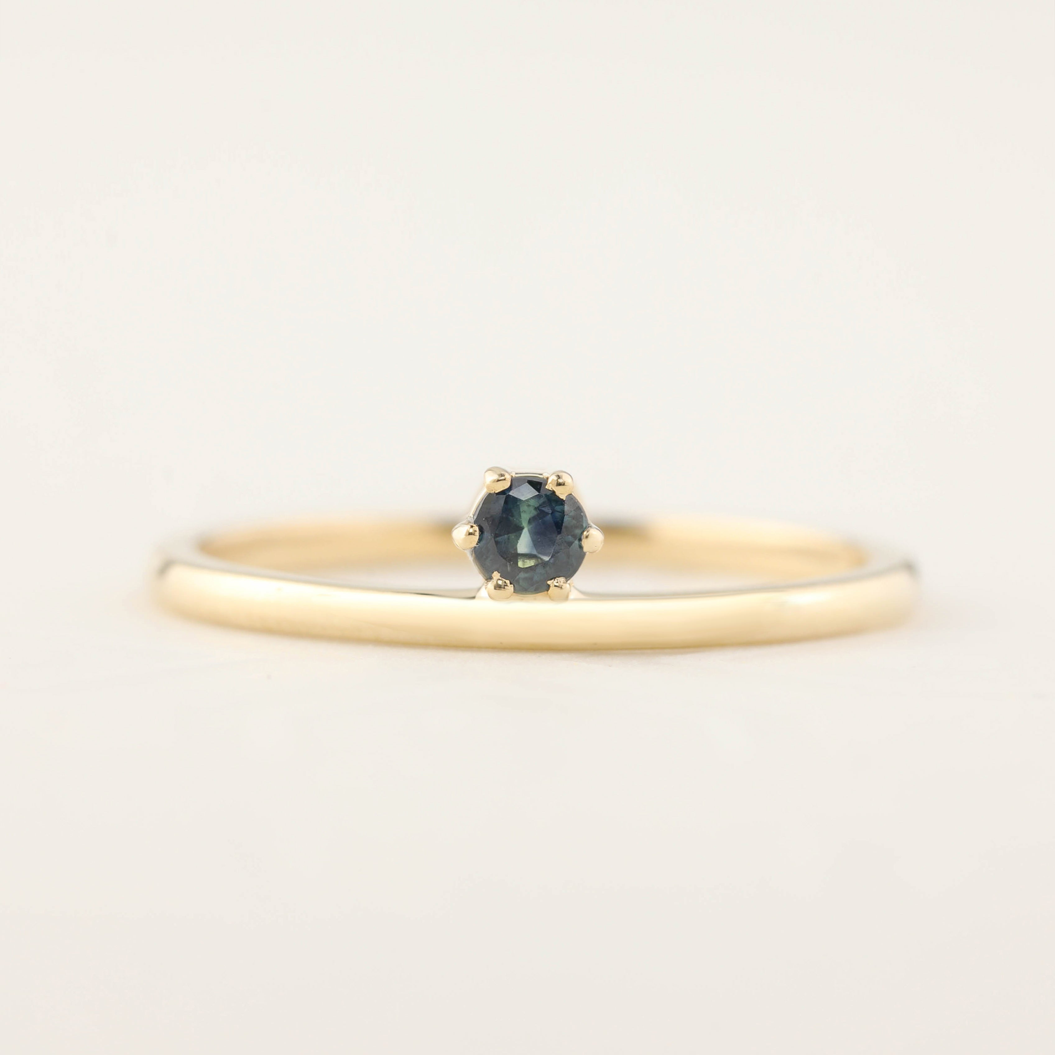 Gold Streaks Queensland Sapphire Ring