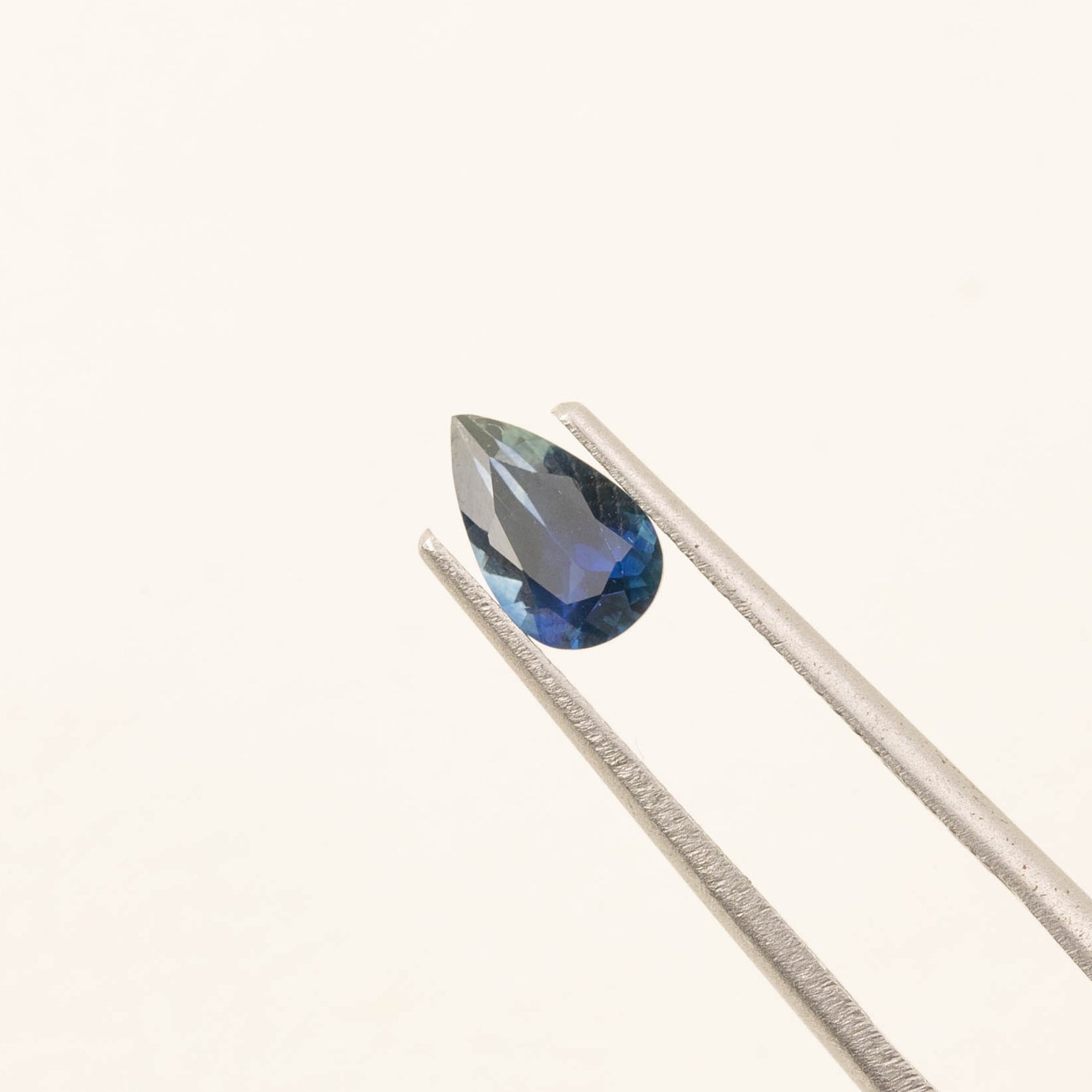 1.06ct ダークブルーサファイア モンタナ産 