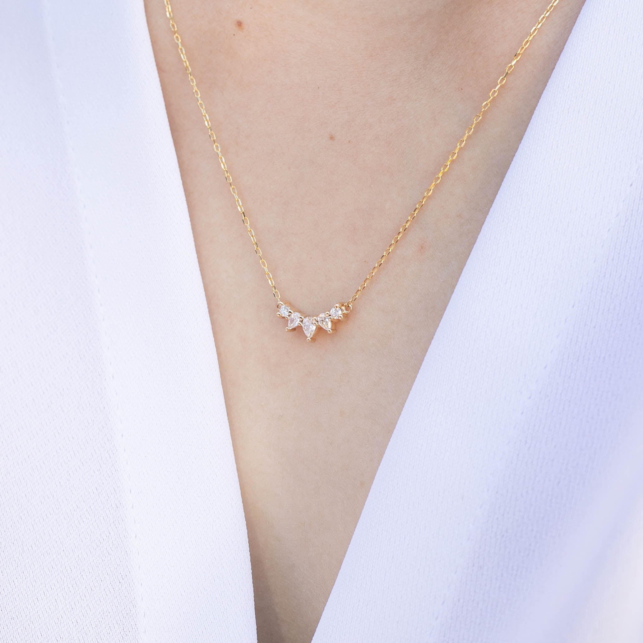 Gloria Curved Diamond Necklace 5 Stones