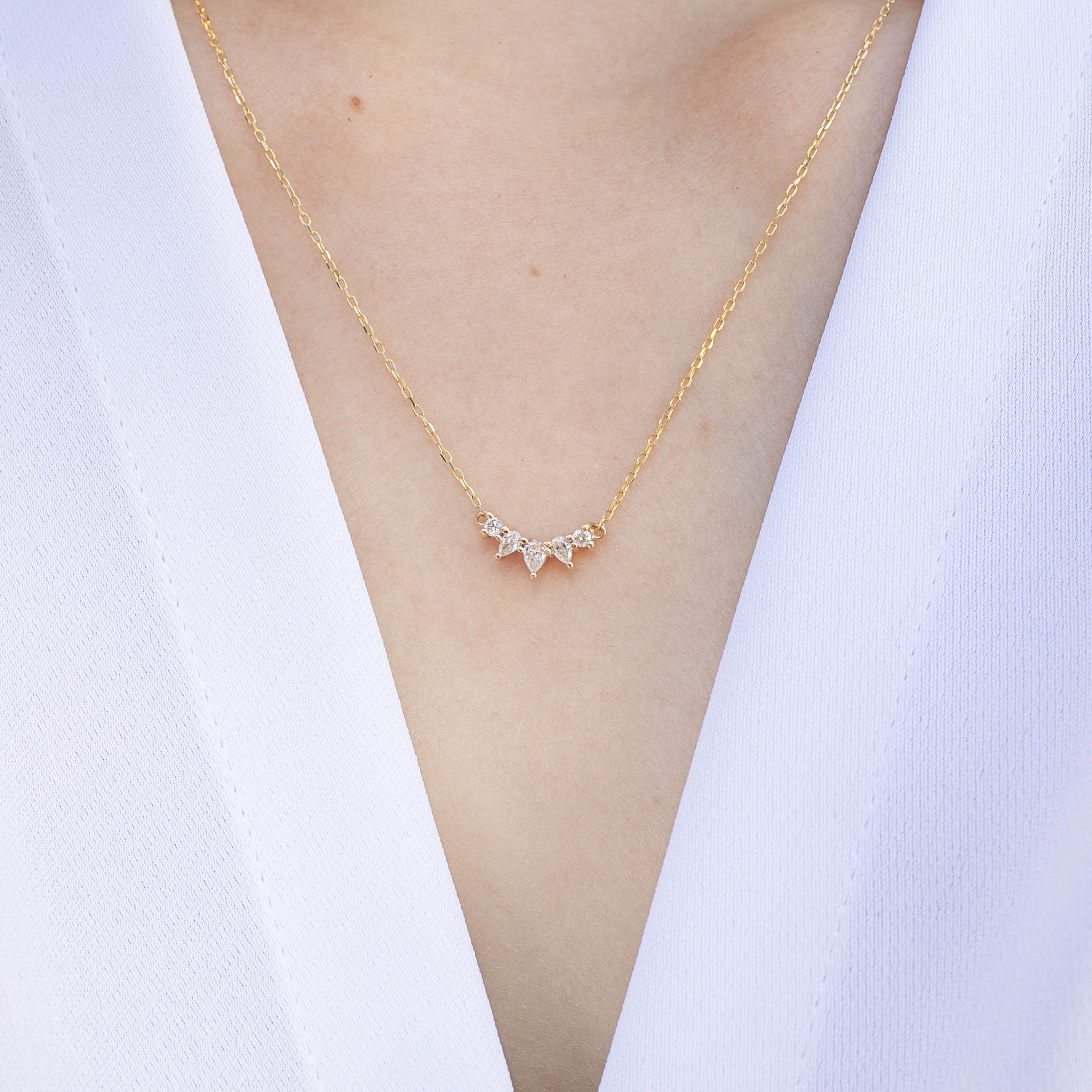Gloria Curved Diamond Necklace 5 Stones