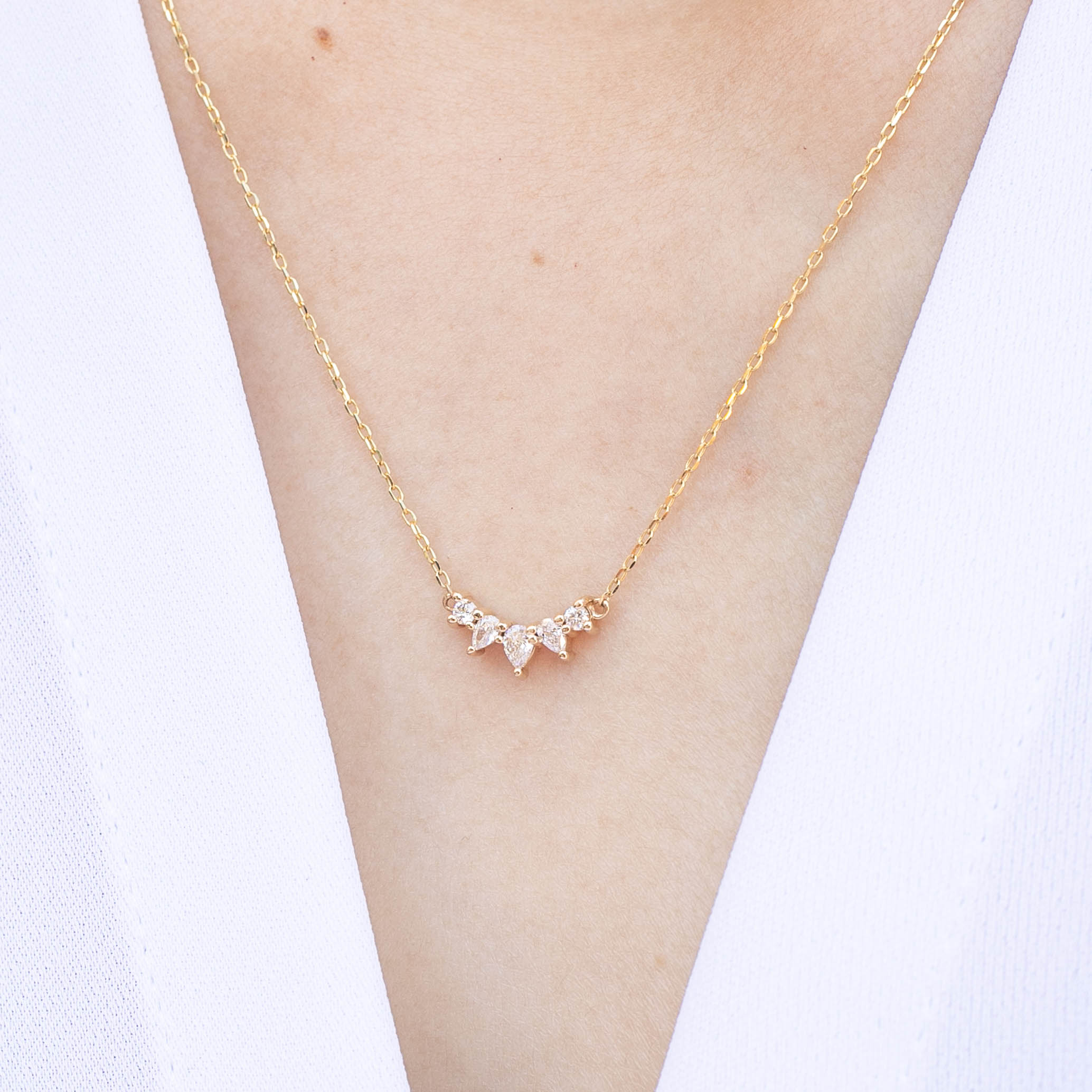 Gloria Curved Diamond Necklace 5 Stones
