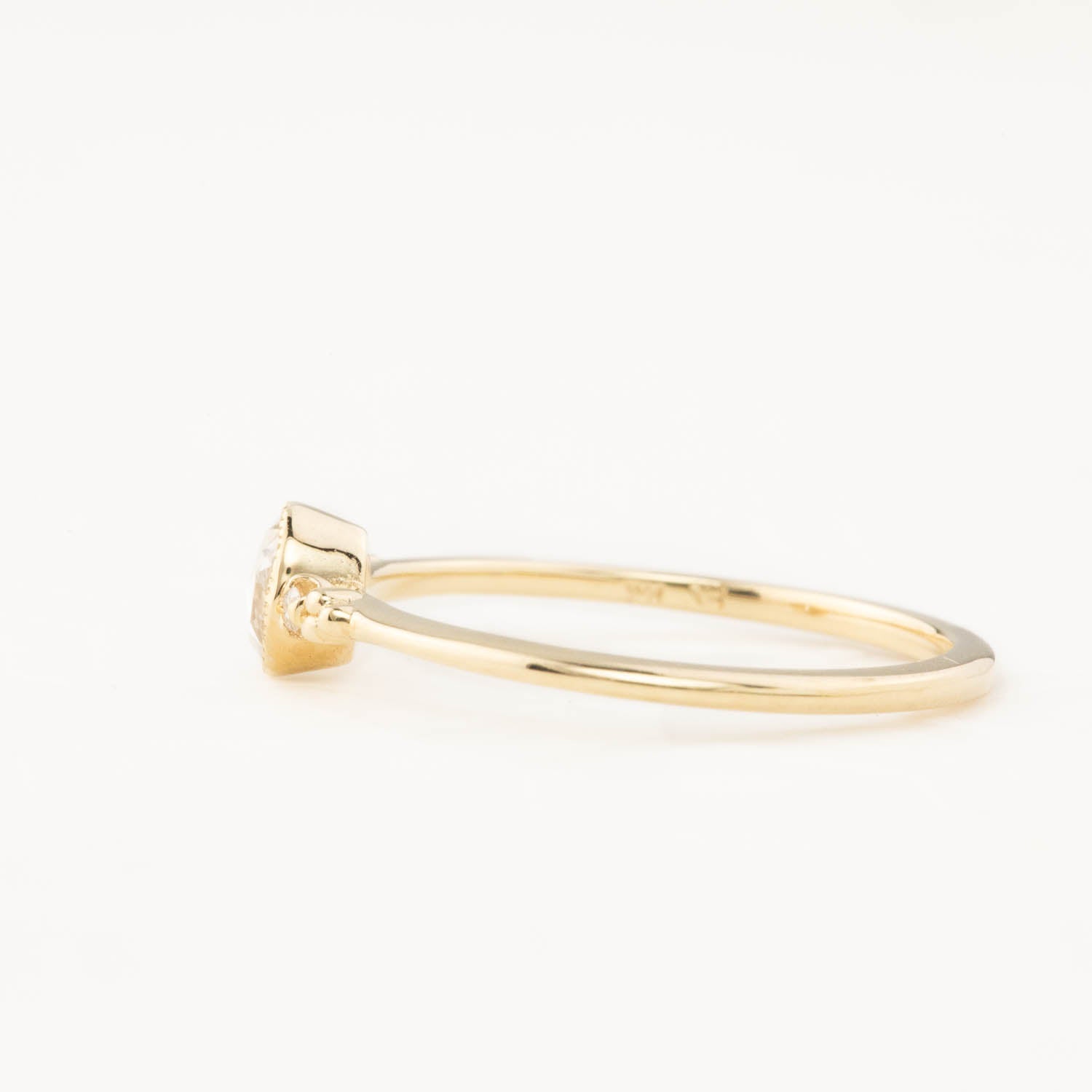 エステルリング　ローズカットダイヤモンド　0.26ct