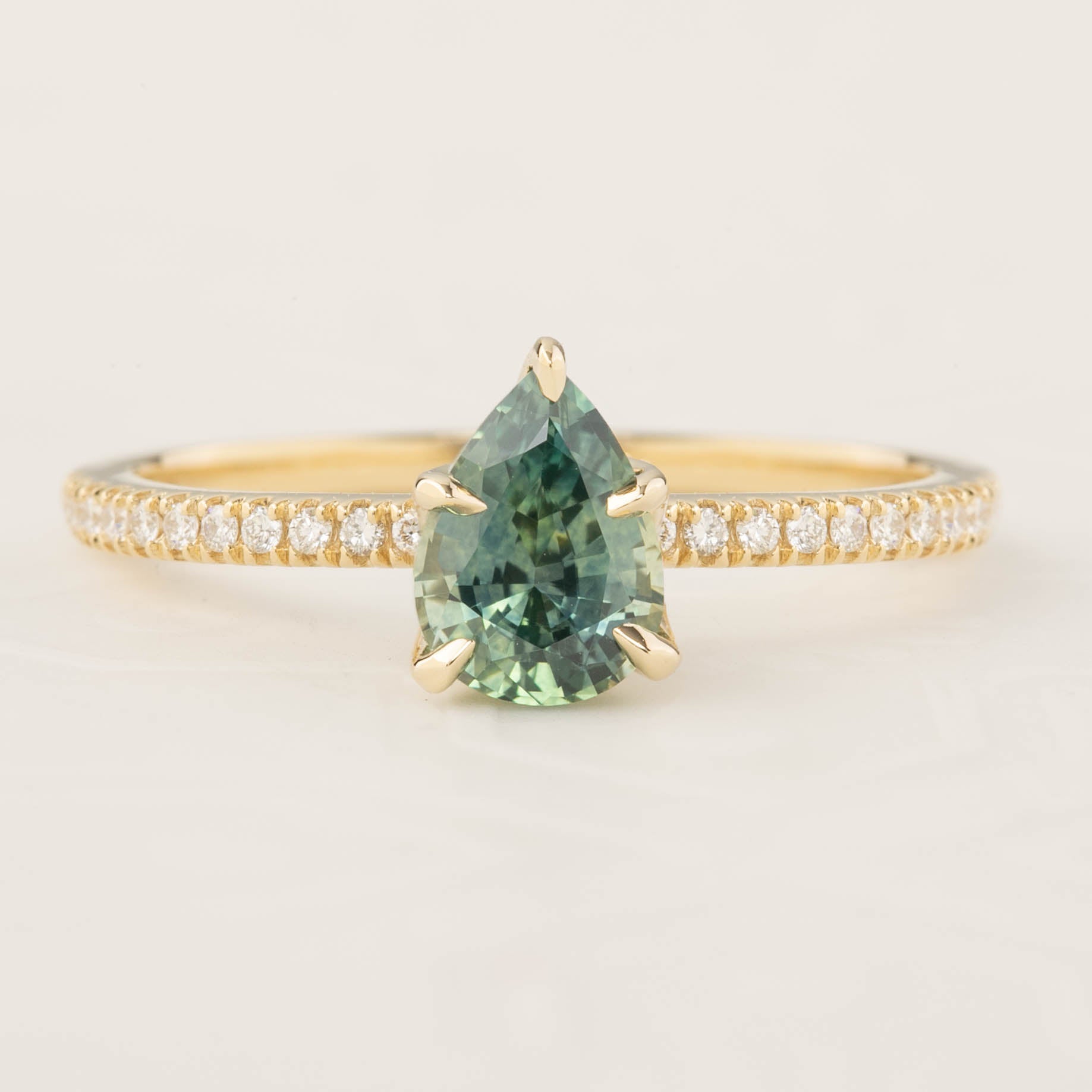 Maria Setting (Pear cut)