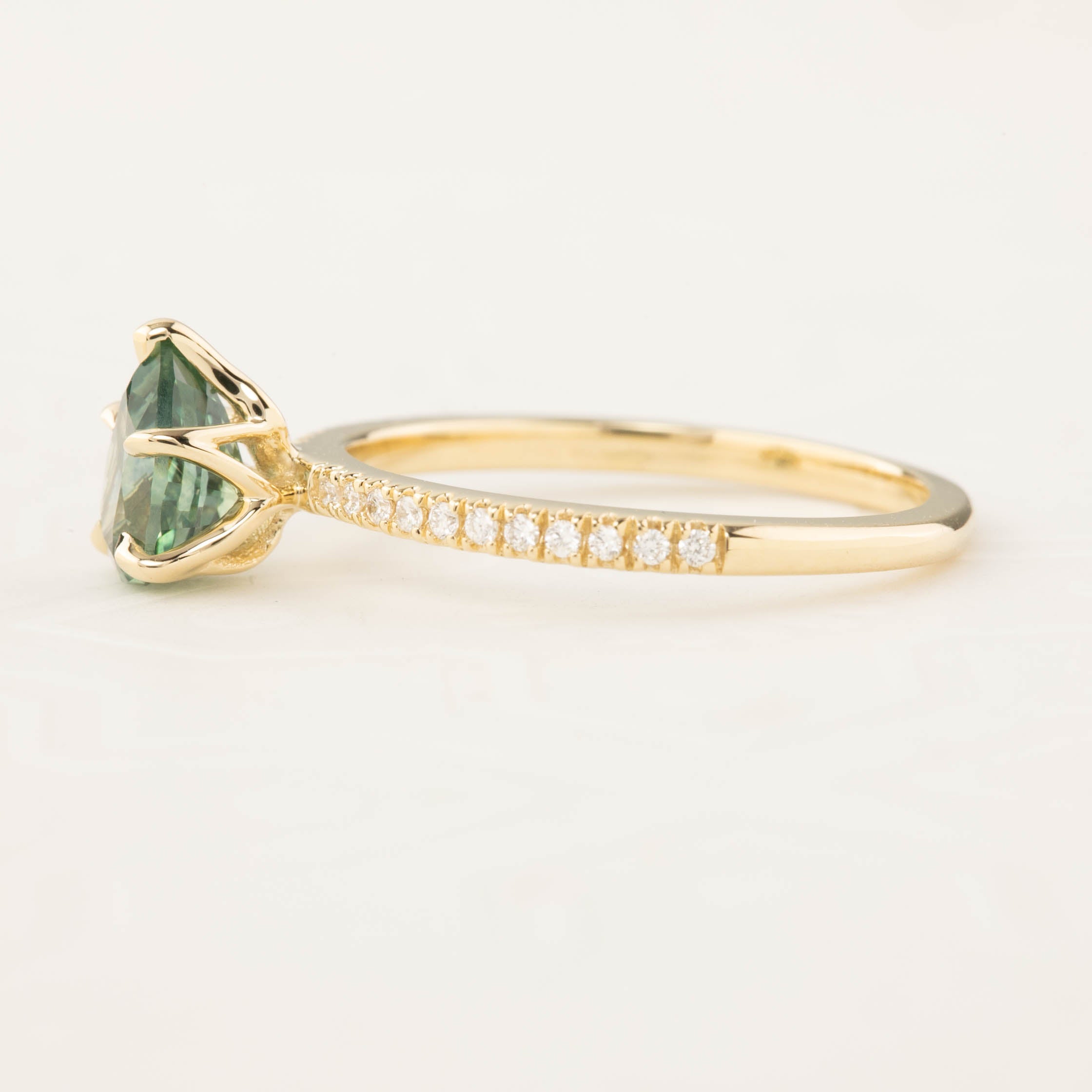 Maria Setting (Pear cut)