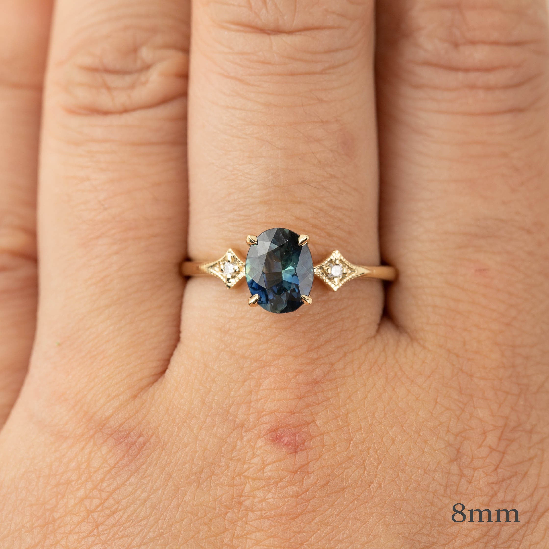 Charlene Setting (Oval cut)