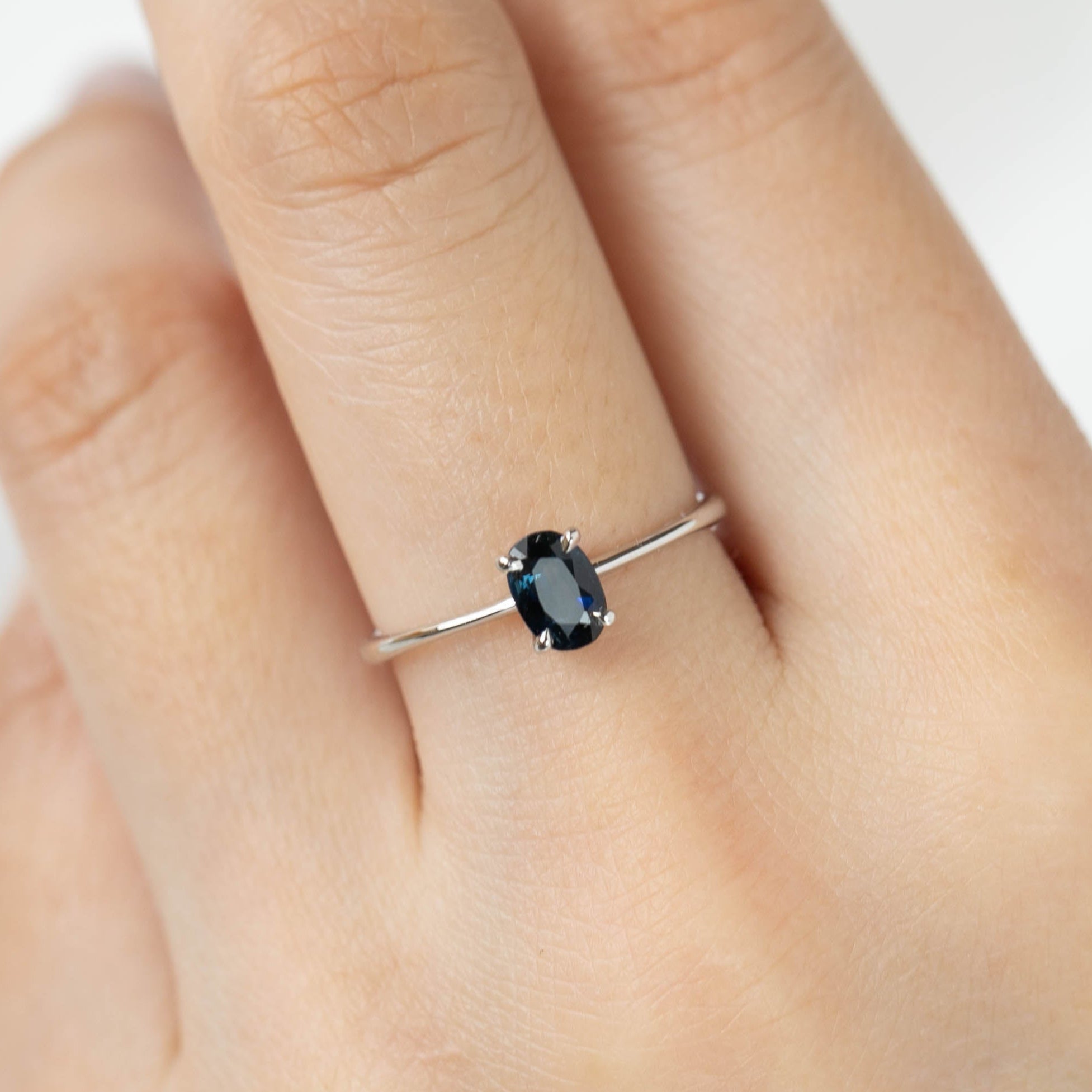 【即日配送】ニナリング ・0.7ct・オーストラリア産ブルーサファイア・K14WG