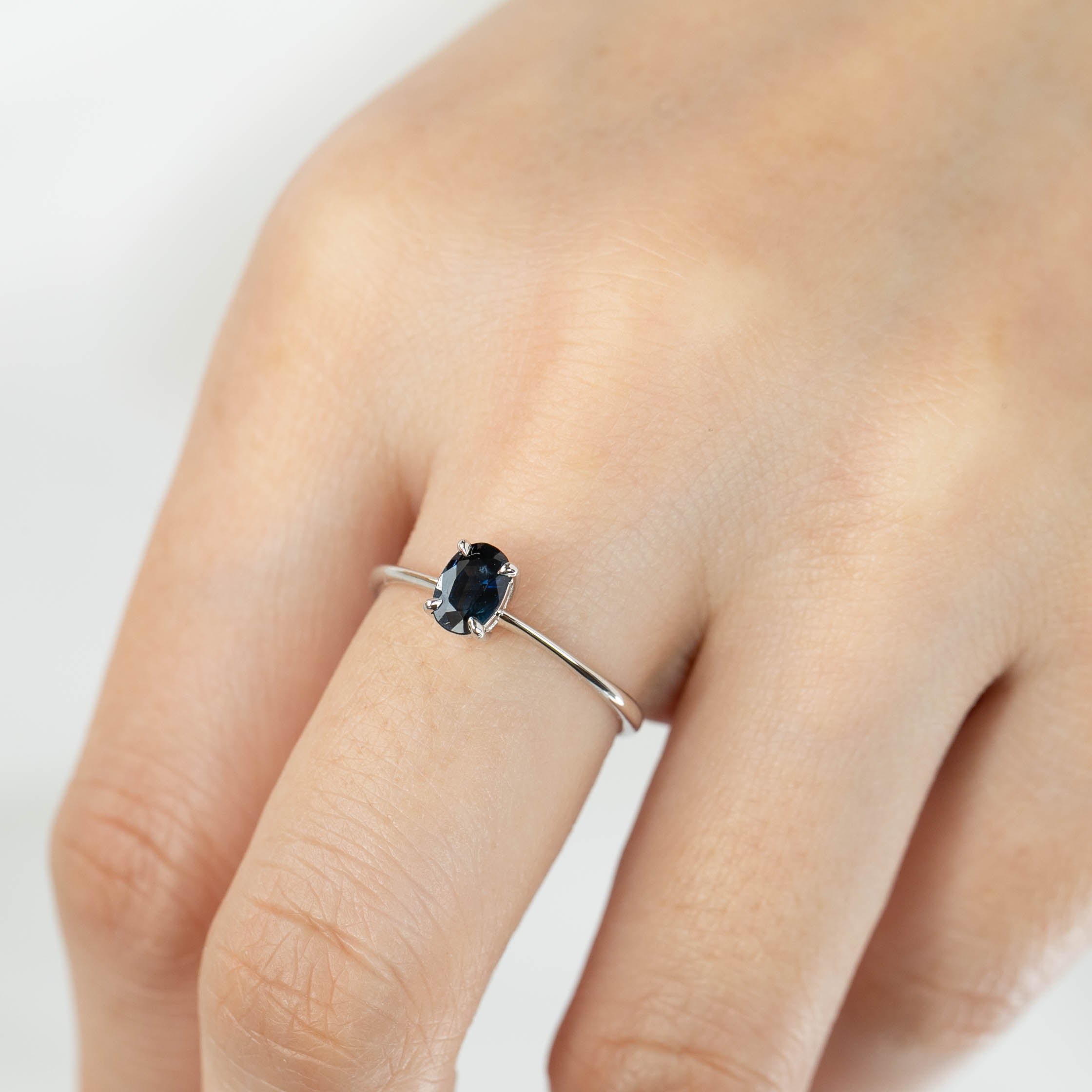 【即日配送】ニナリング ・0.7ct・オーストラリア産ブルーサファイア・K14WG