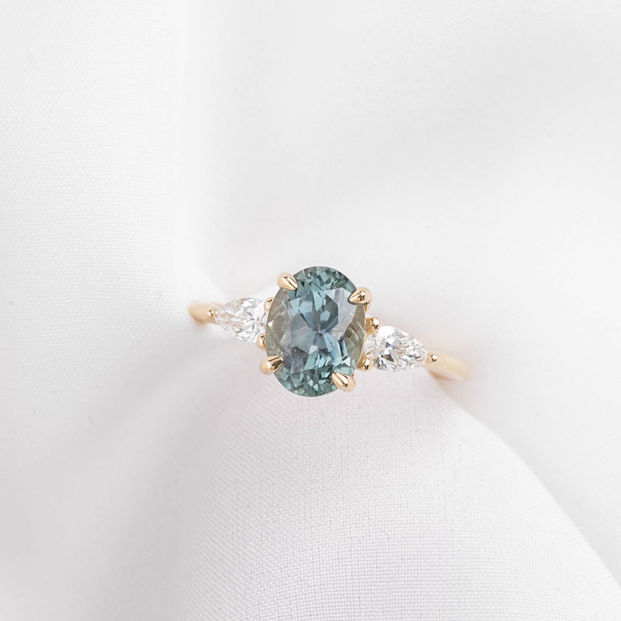 Olivia Grand Ring, GIA Certified 2.52ct Color Changing Light Blue Green/Purple Montana Sapphire