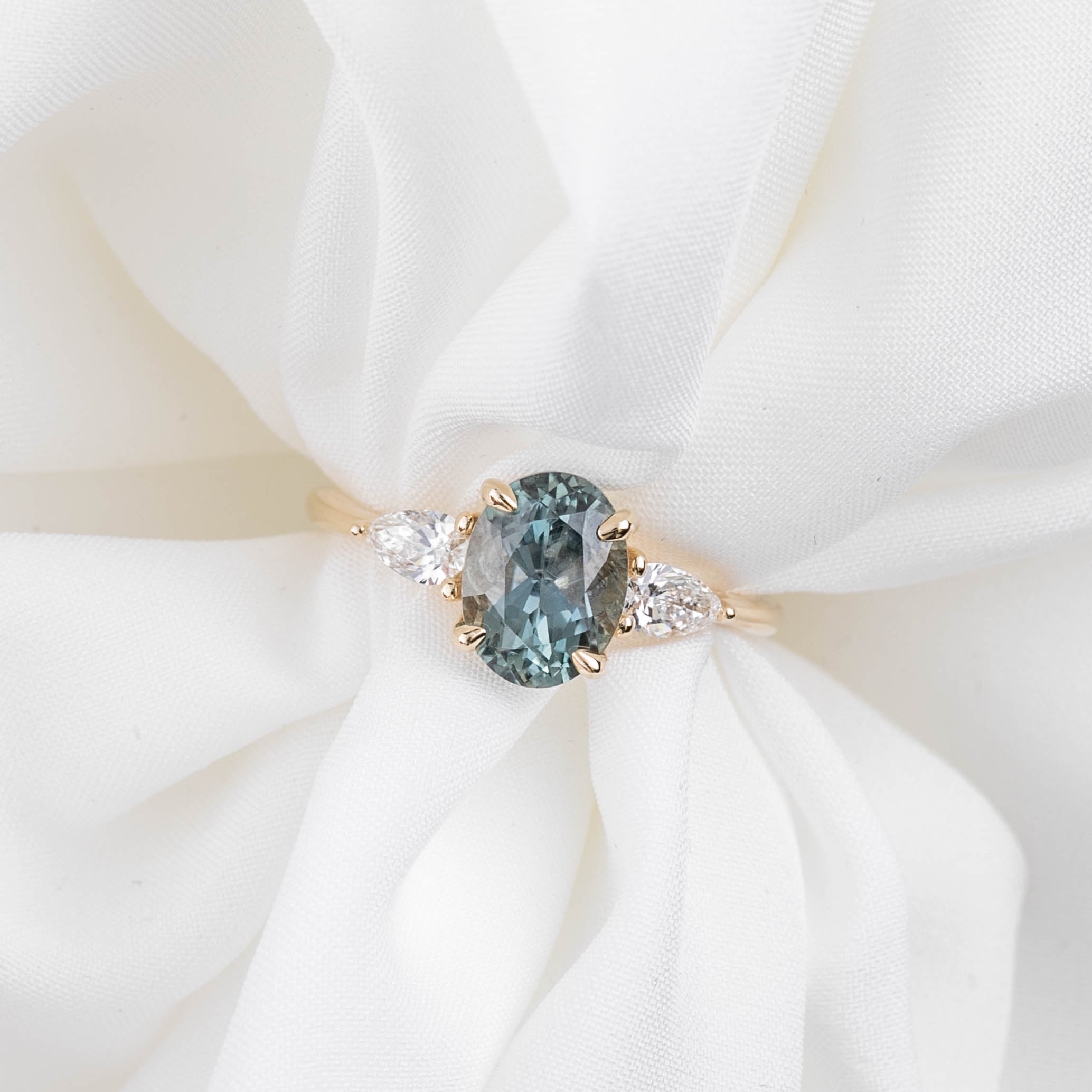 Olivia Grand Ring, GIA Certified 2.52ct Color Changing Light Blue Green/Purple Montana Sapphire