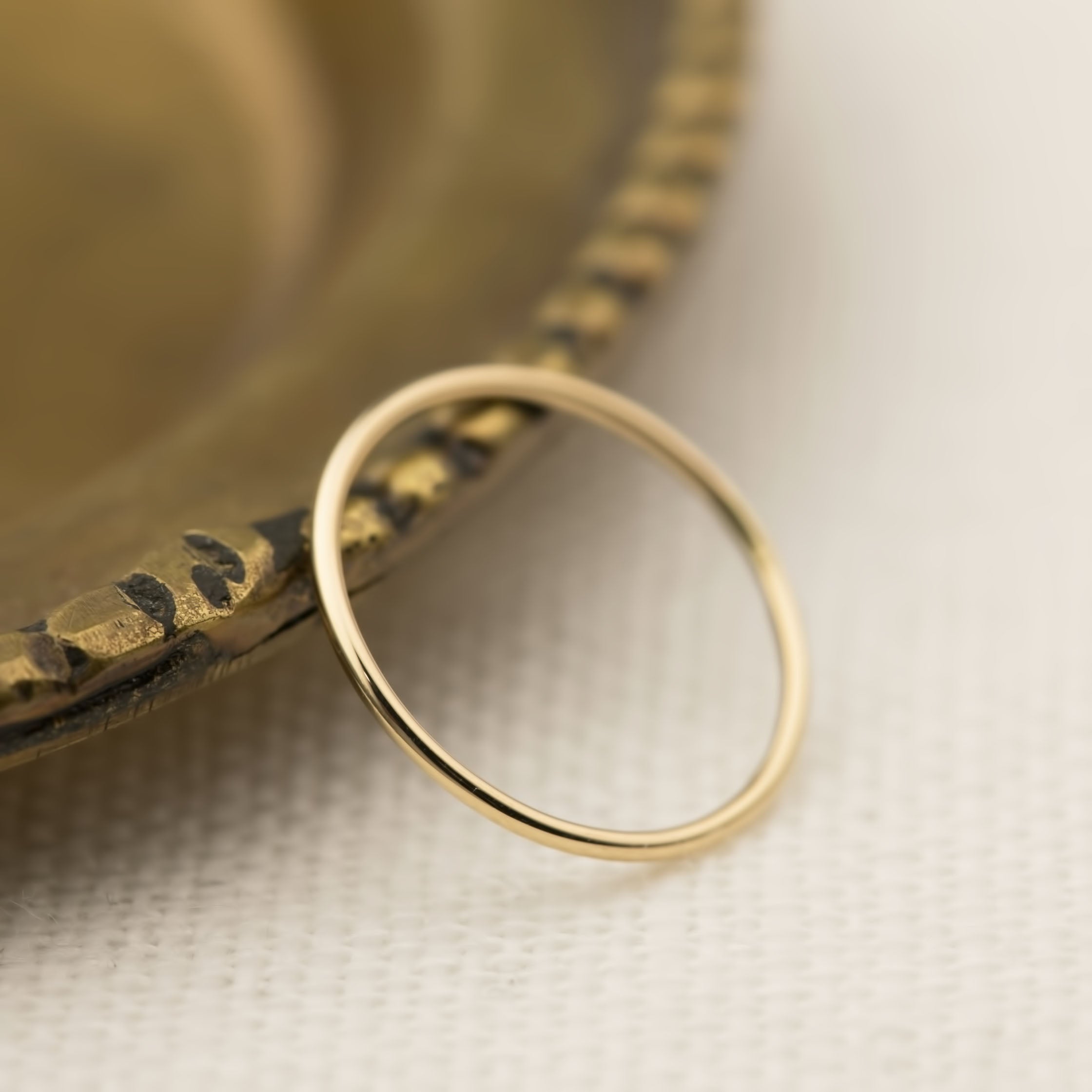 Half-Round Straight Band (1.3mm)