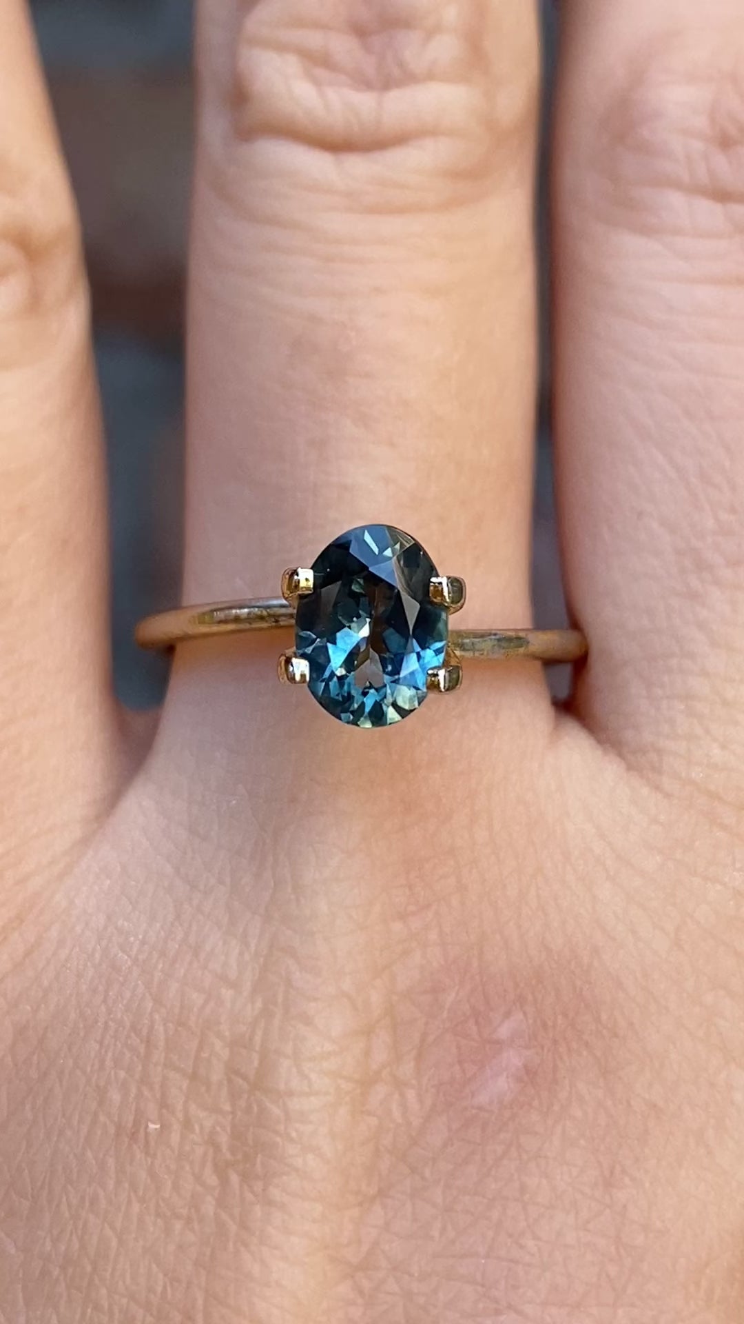 1.48ct Oval Cut Blue Green Montana Sapphire SO390