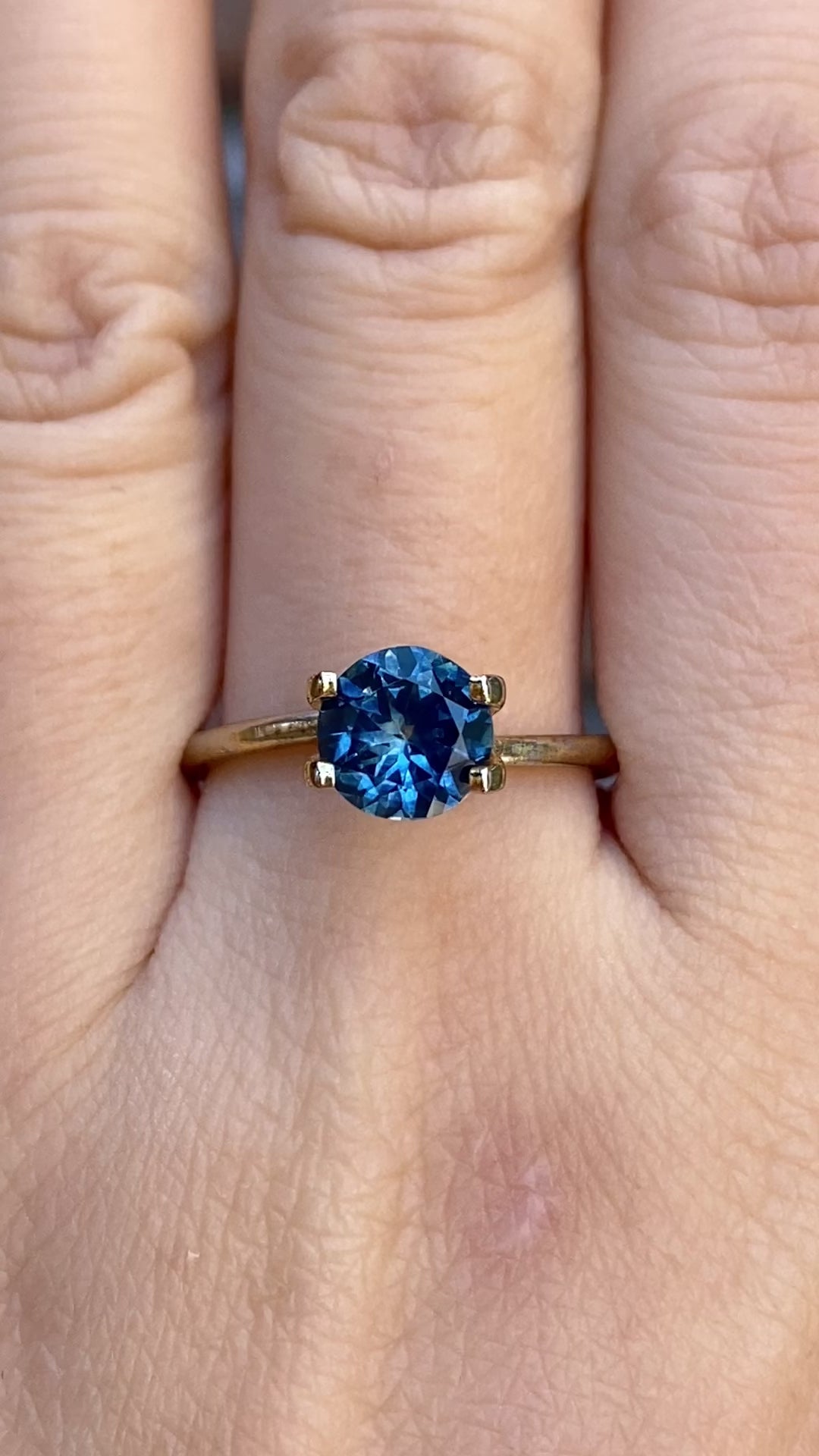 1.4ct Round Cut Blue Montana Sapphire SR245
