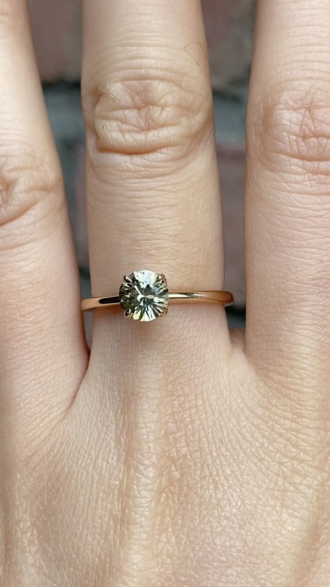 Sara Ring 0.94ct Parti Green Yellow Round Montana Sapphire, 14K Yellow Gold (One of a kind)