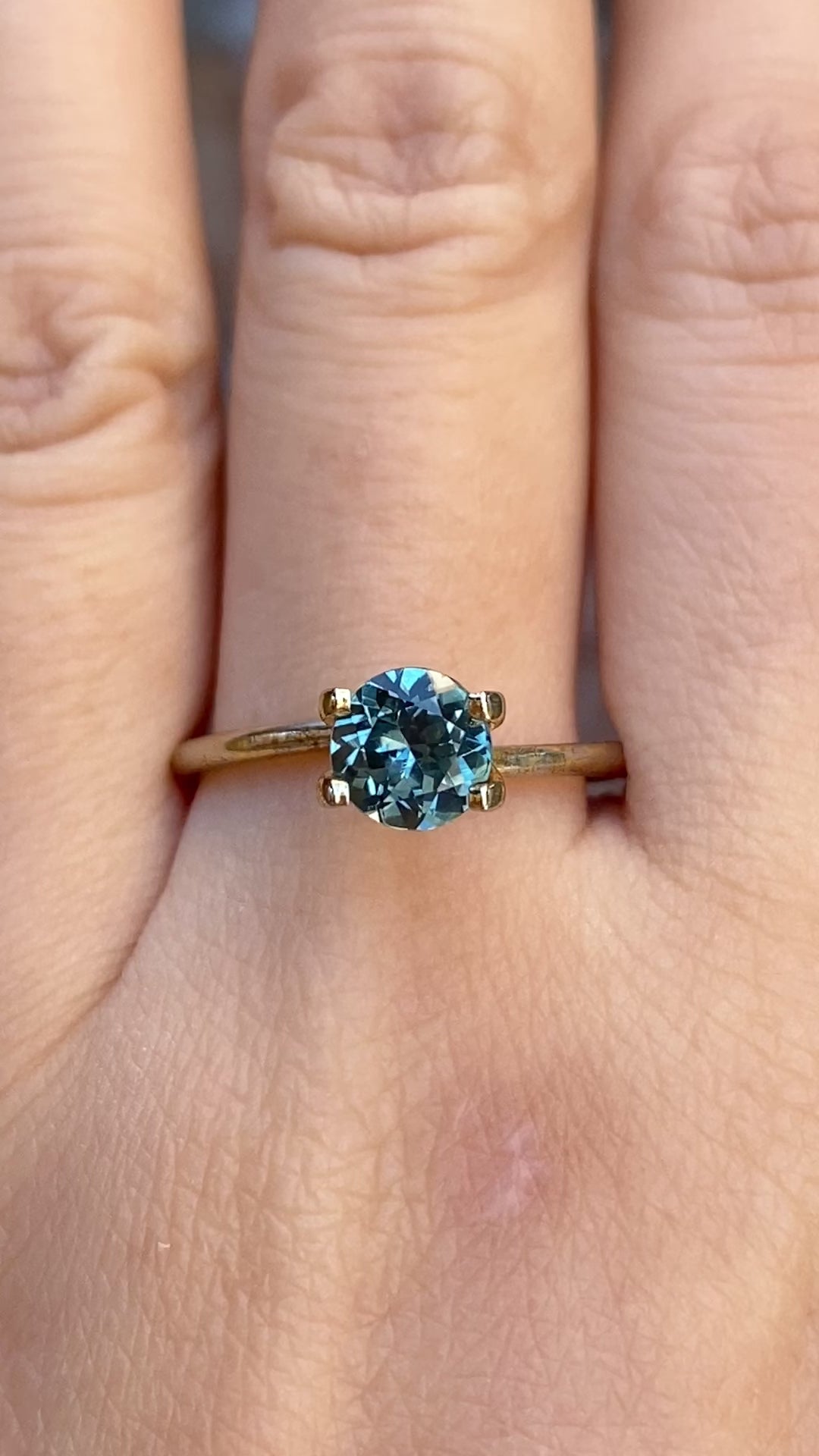 1.2ct Round Cut Teal Blue Montana Sapphire SR242