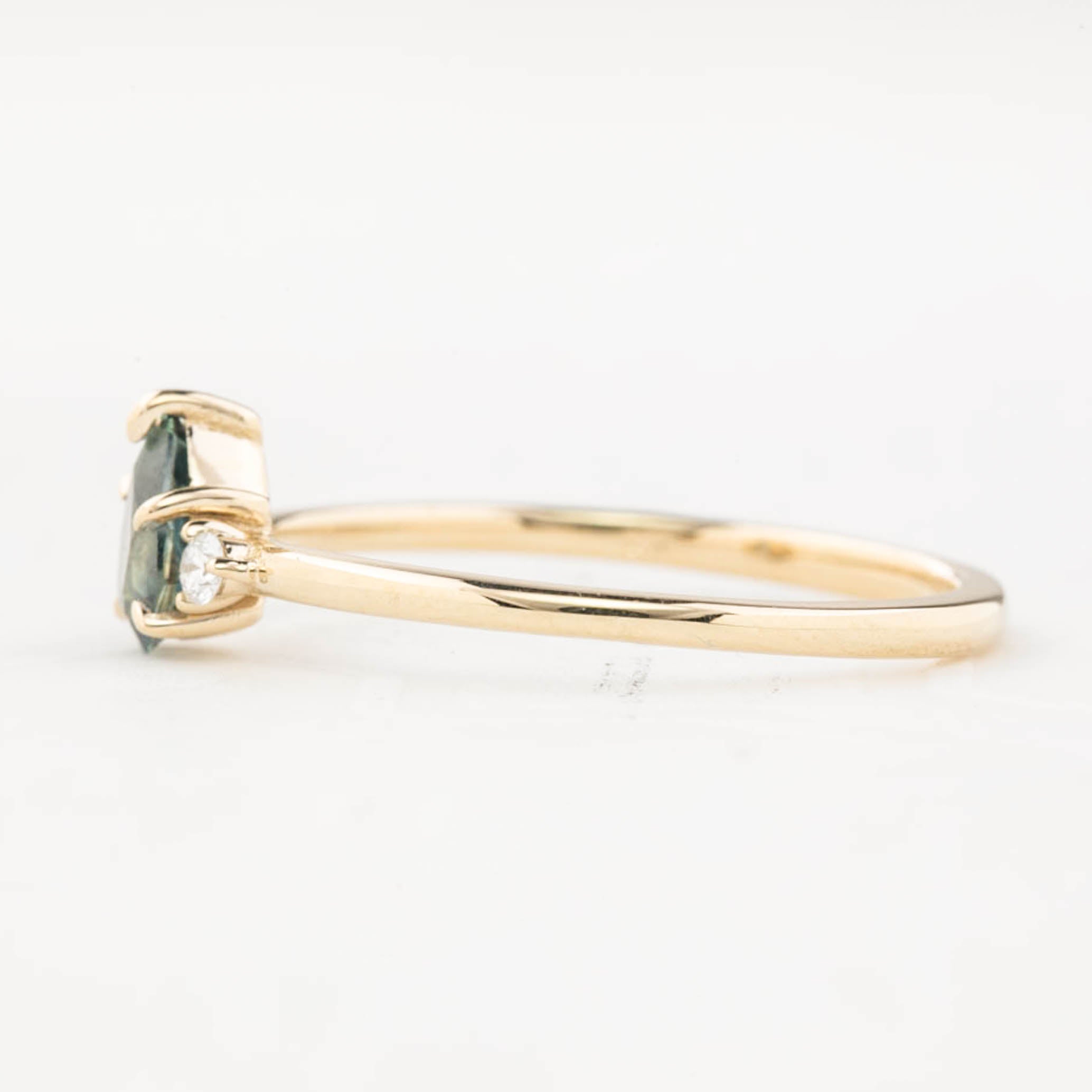 Emilie Ring 6mm 0.55ct Blue Montana Sapphire 14K Yellow Gold