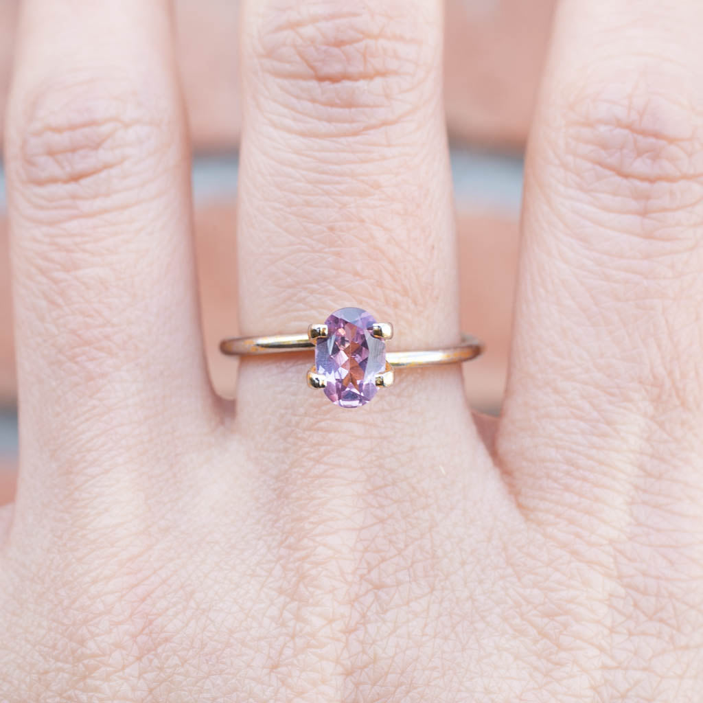 0.91ct Oval Cut Pink Umba Sapphire SO262