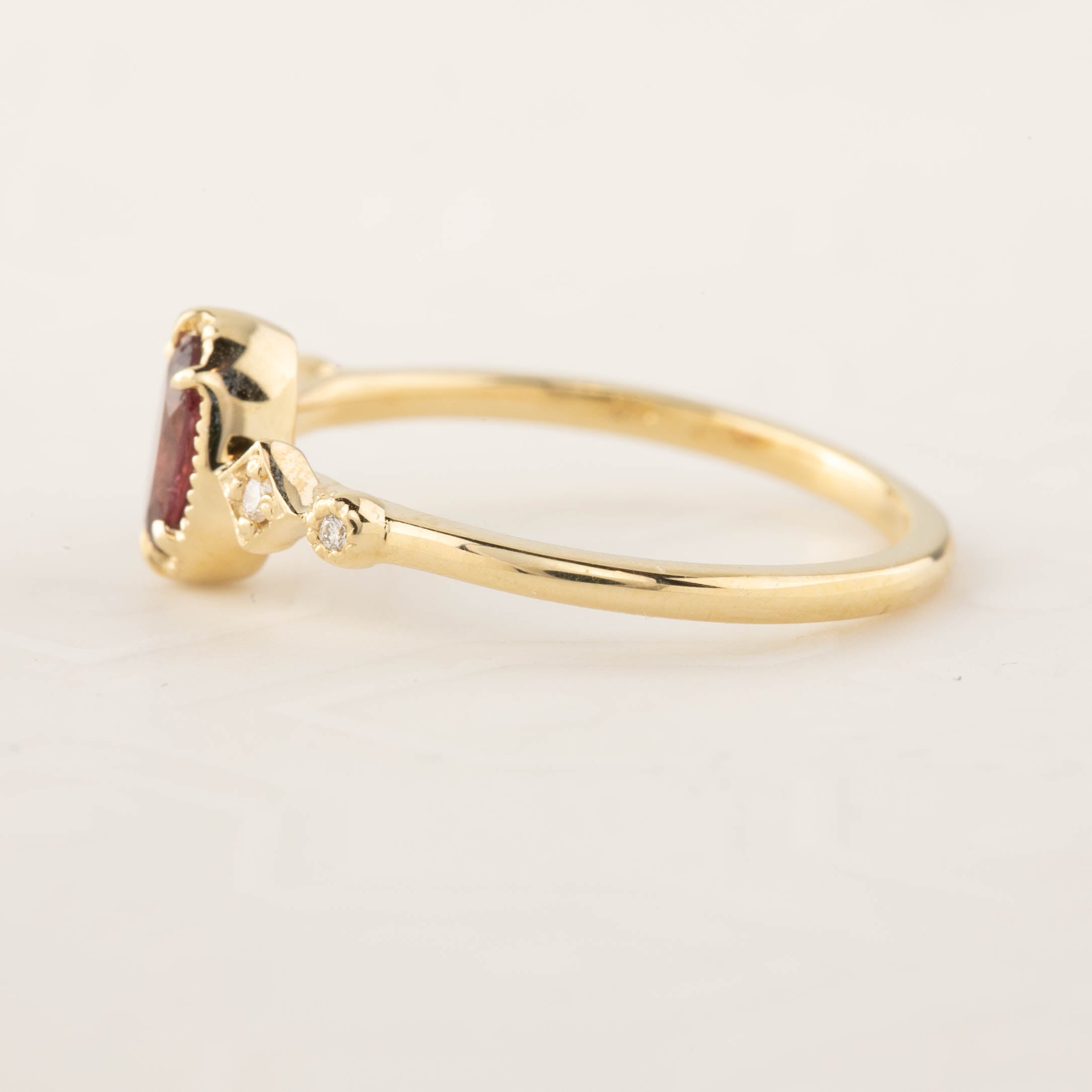 Stella Ring Garnet