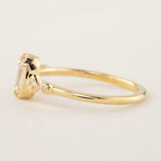 Stella Ring White Sapphire