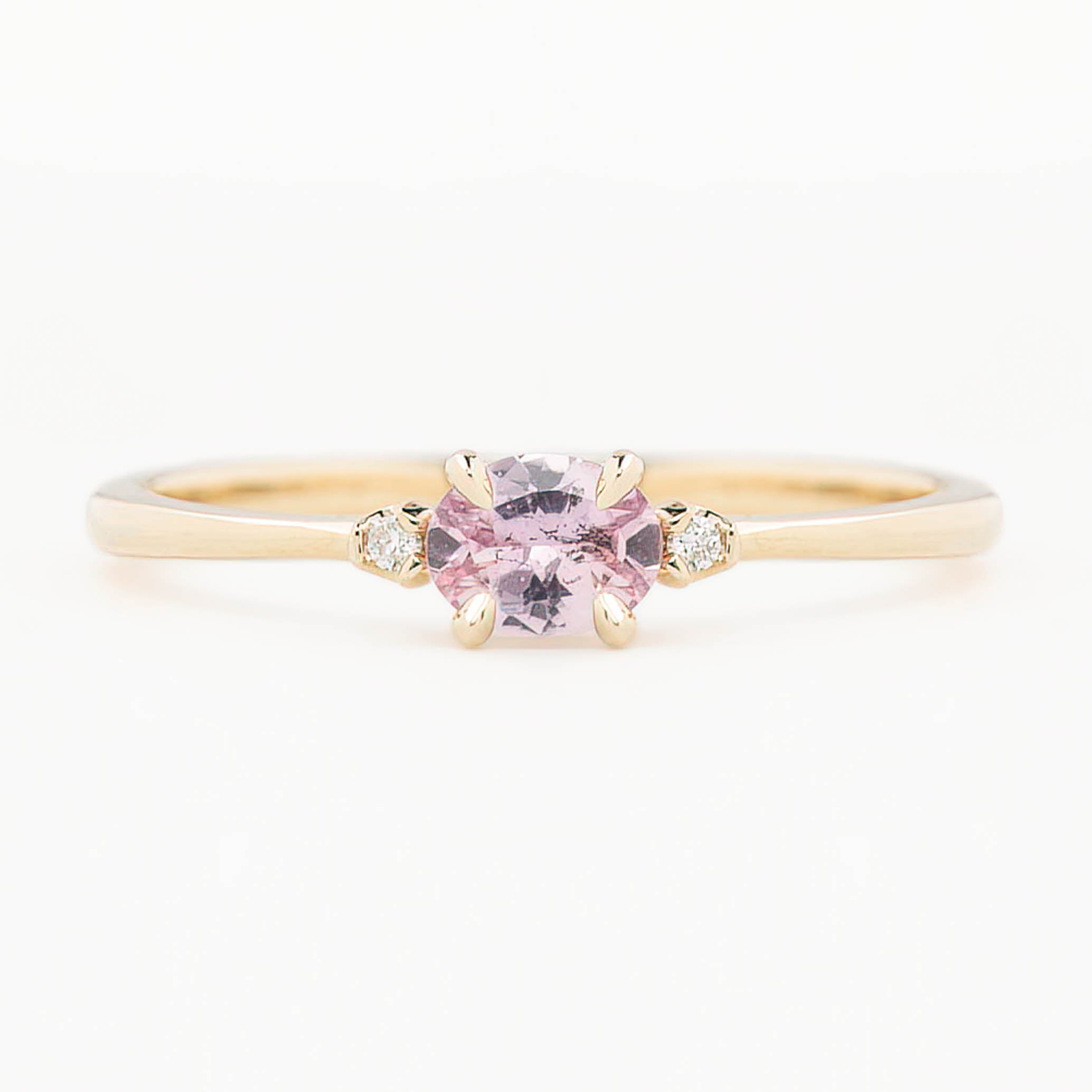 Emilie Ring 5mm 0.45ct Pink Umba Sapphire 14K Yellow Gold