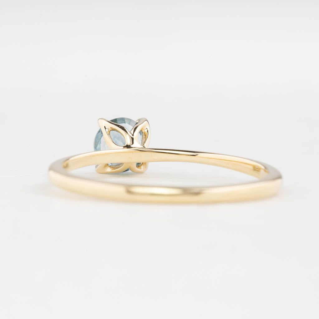 【即日配送】サラリング ・0.55ct・モンタナ産ライトブルーグリーンサファイア・K14YG
