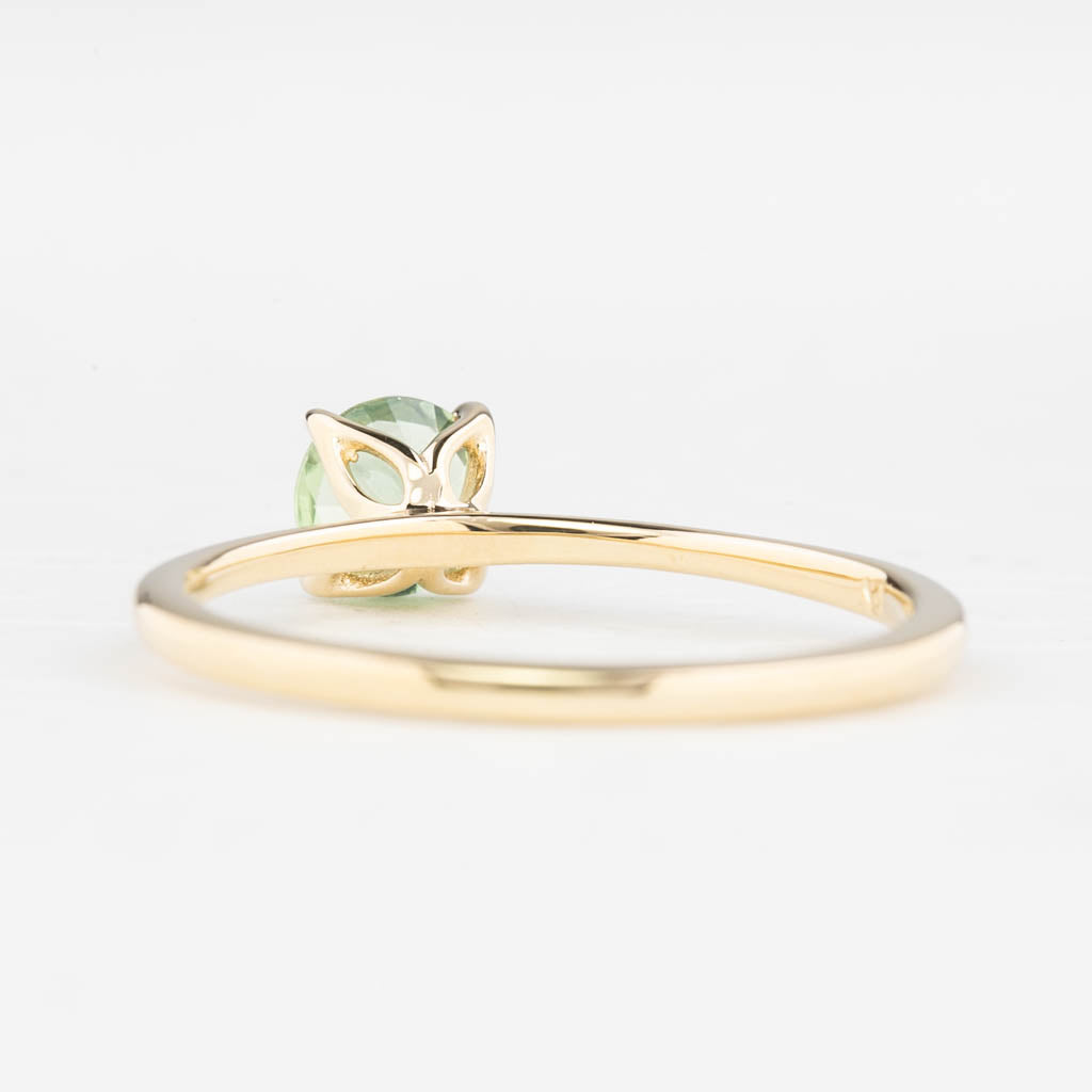 Sara Ring 5mm 0.50ct Parti Green Yellow Montana Sapphire