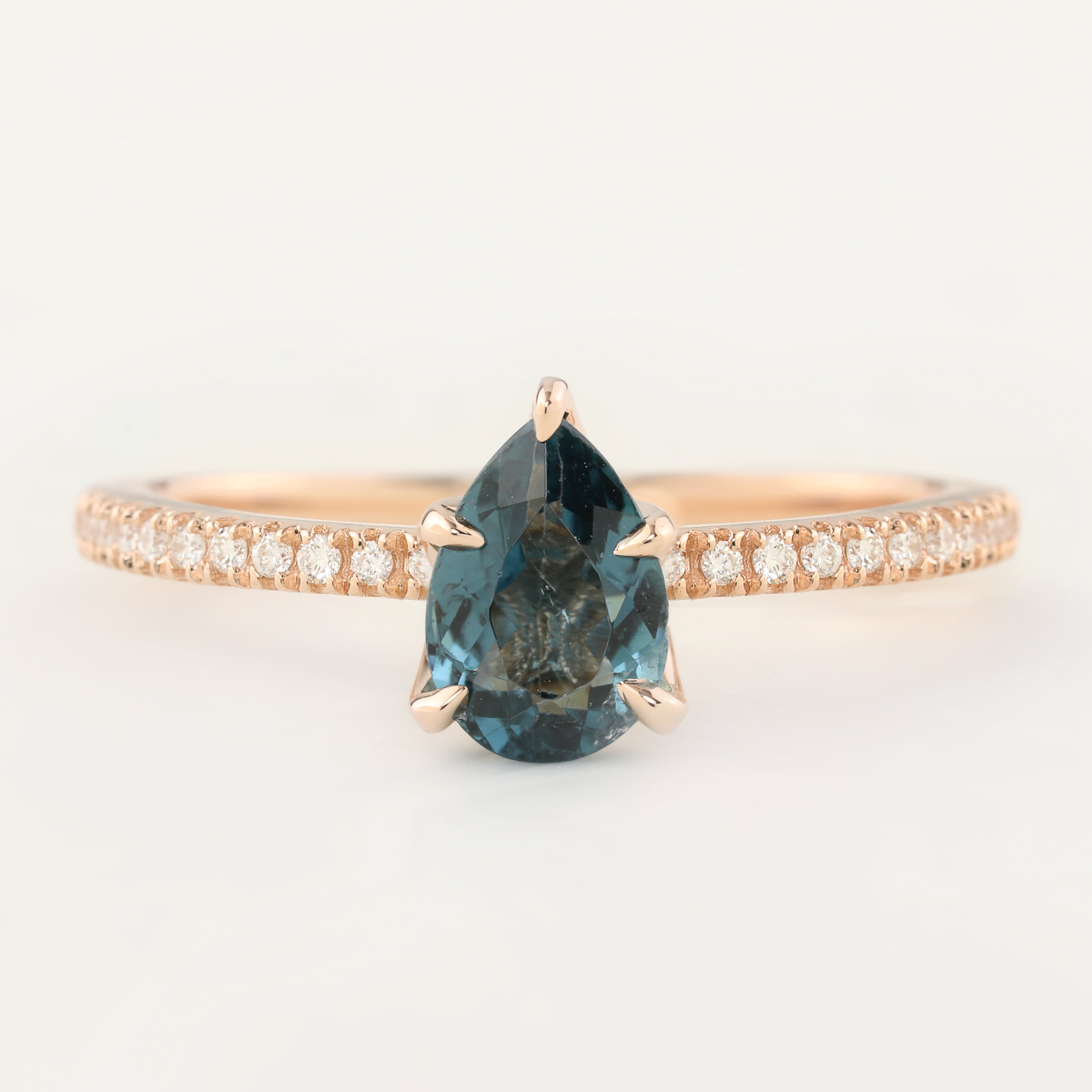 Maria Setting (Pear cut)